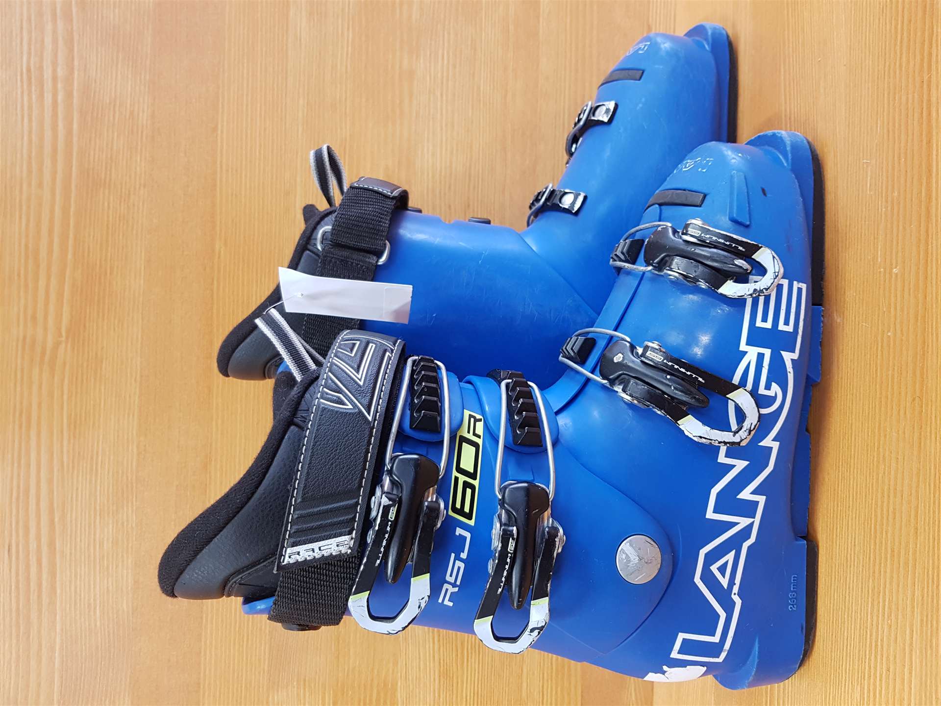 Scarponi da sci LANGE RSJ 60R usati