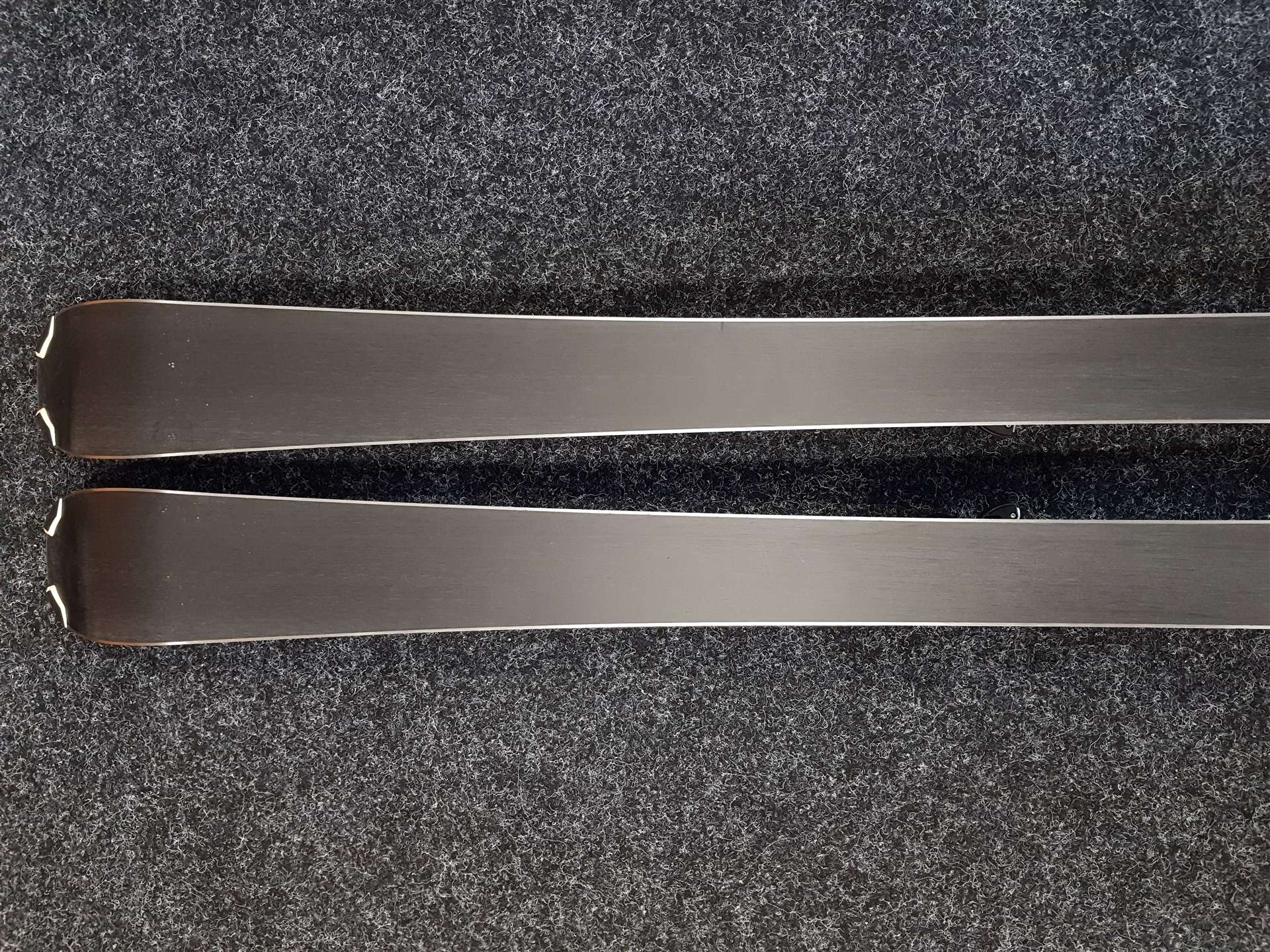 Esquís usados HEAD ERA 3.0 REV 70 + fijaciones Tyrolia SP 10