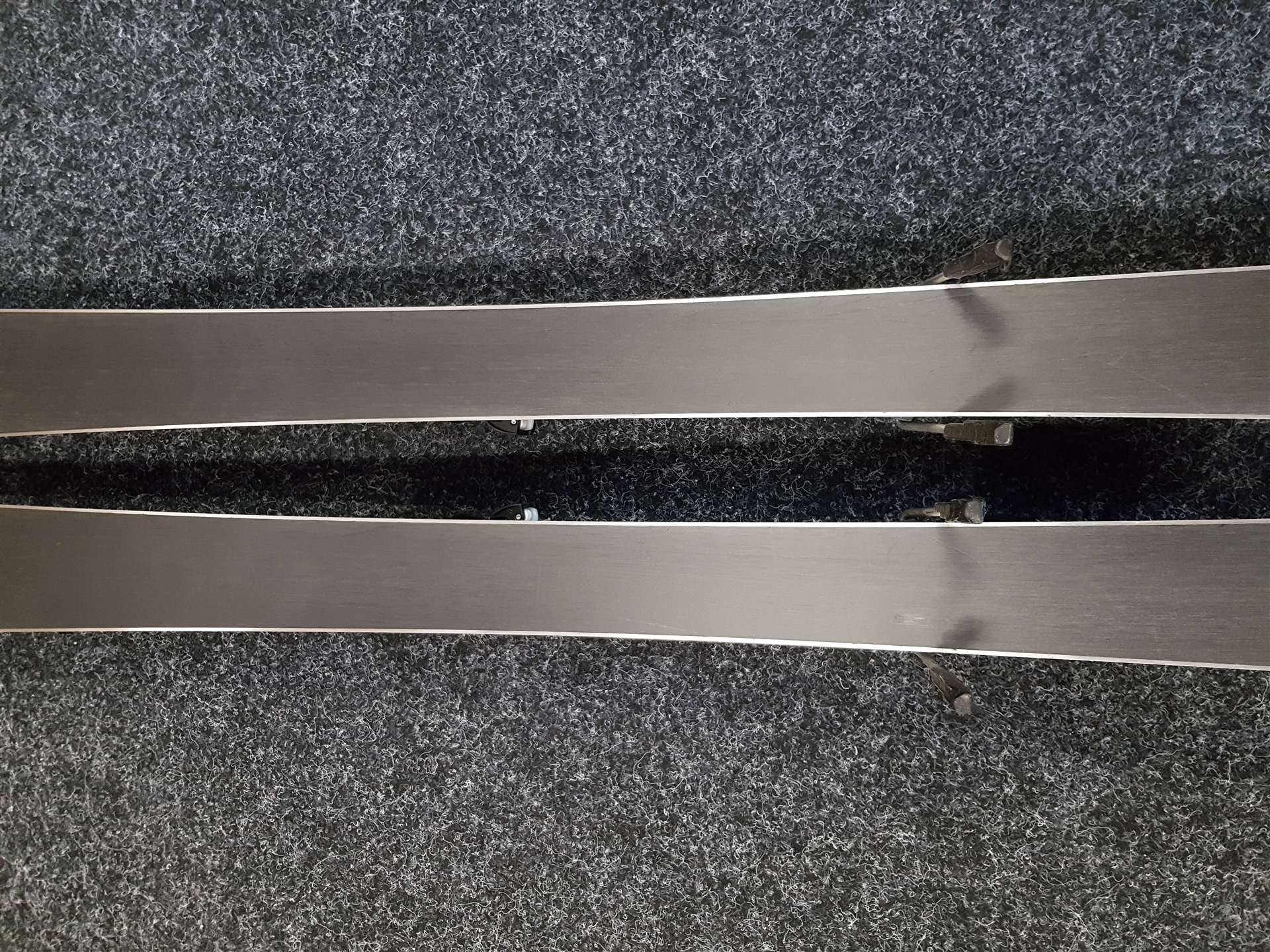 Esquís usados HEAD ERA 3.0 REV 70 + fijaciones Tyrolia SP 10