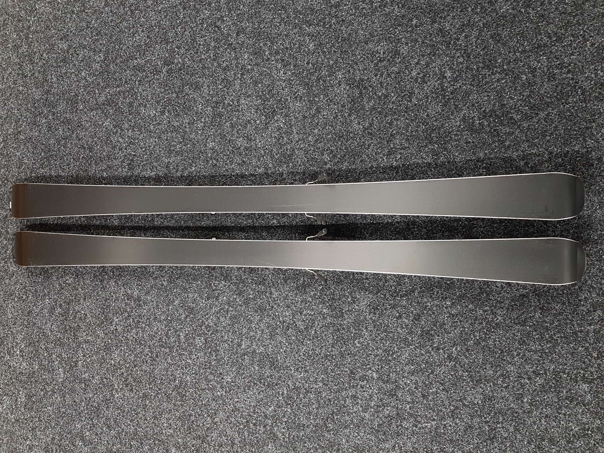 Skis ELAN Explore 168 d'occasion + fixations Elan EL 10