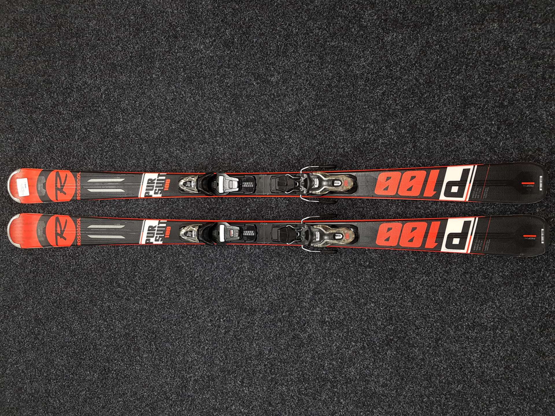 Použité lyže ROSSIGNOL Pursuit 100 + vázání Look Xpress 10.0