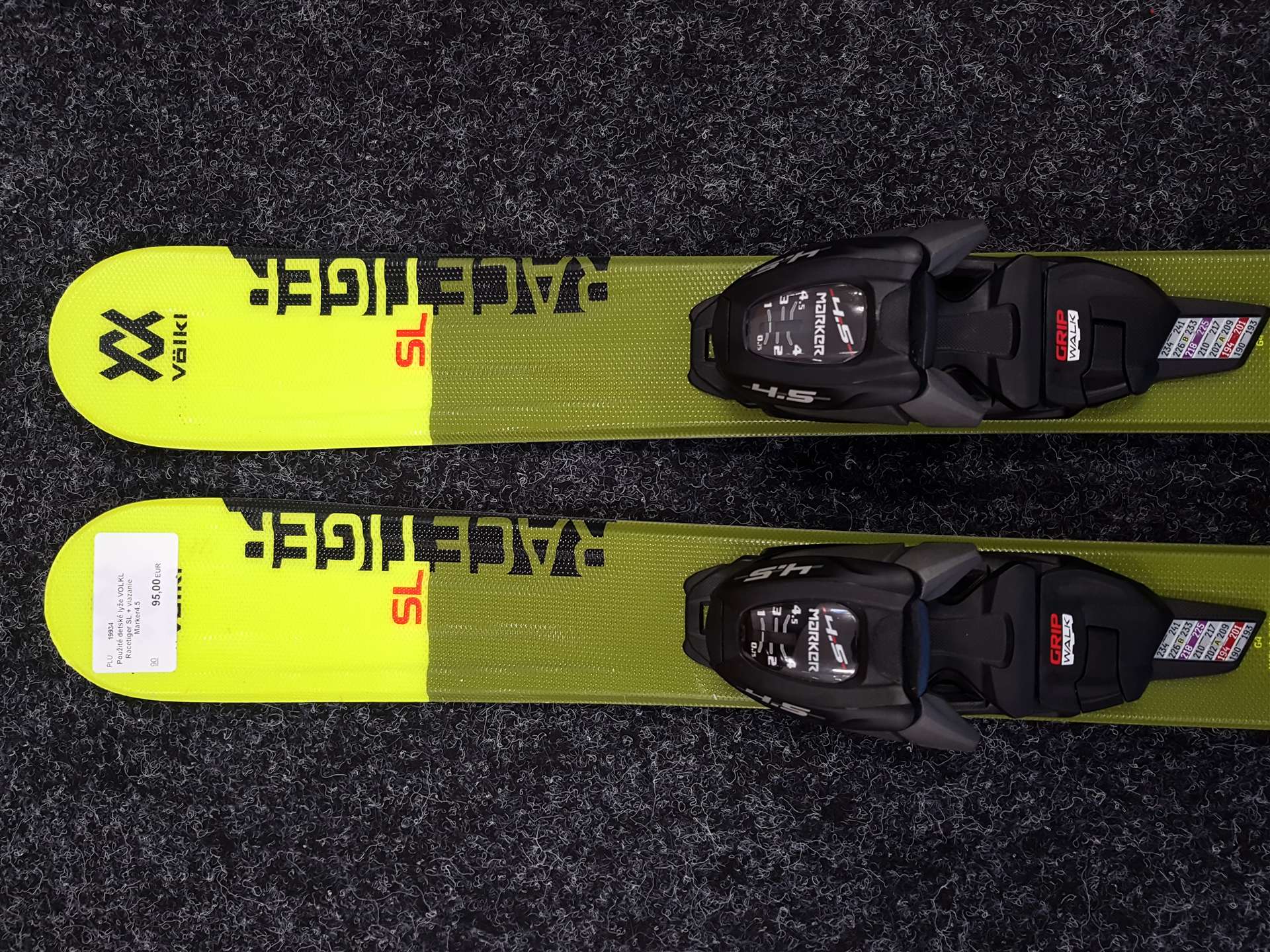 Použité detské lyže VOLKL Racetiger SL + viazanie Marker4.5