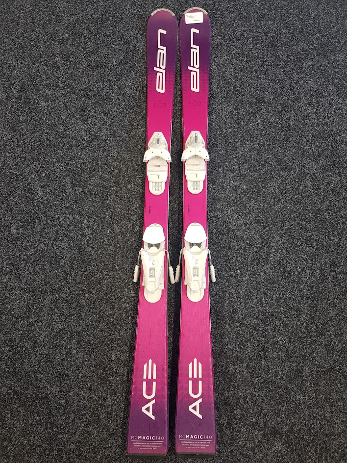 Gebrauchte Elan Ace Skier + Elan 7.5 Bindungen