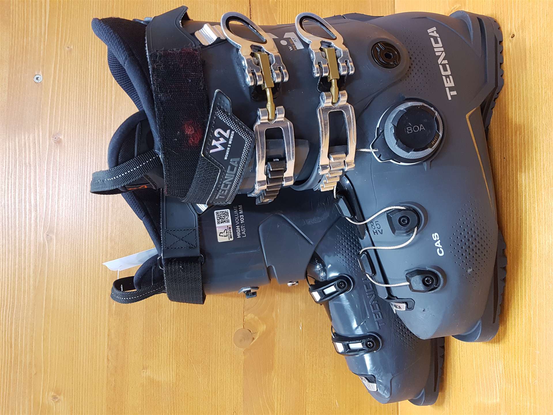 Clăpari de schi second-hand TECNICA 85 HV W2