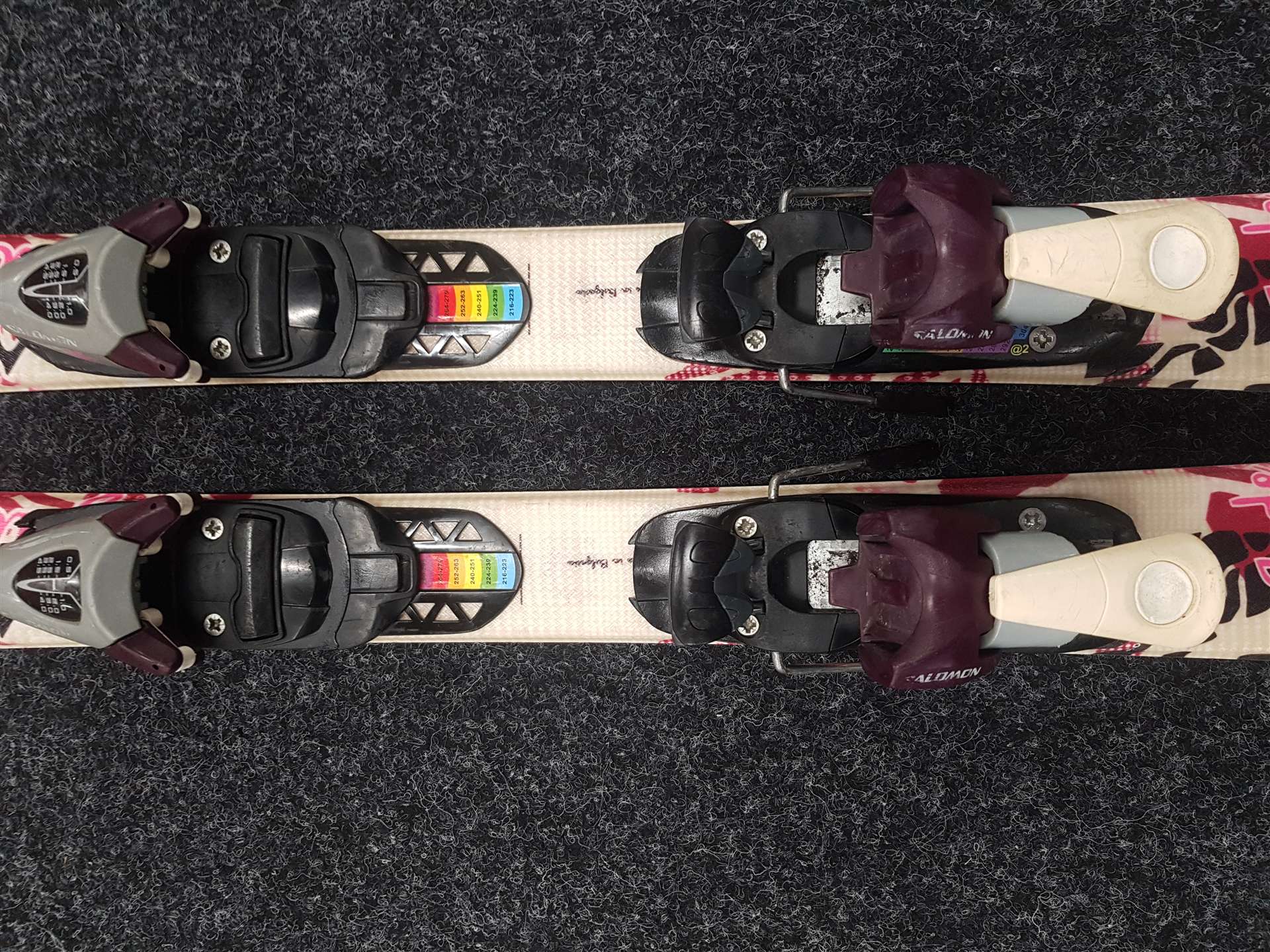 Použité detské lyže SALOMON  Jade + viazanie Salomon TZ 5