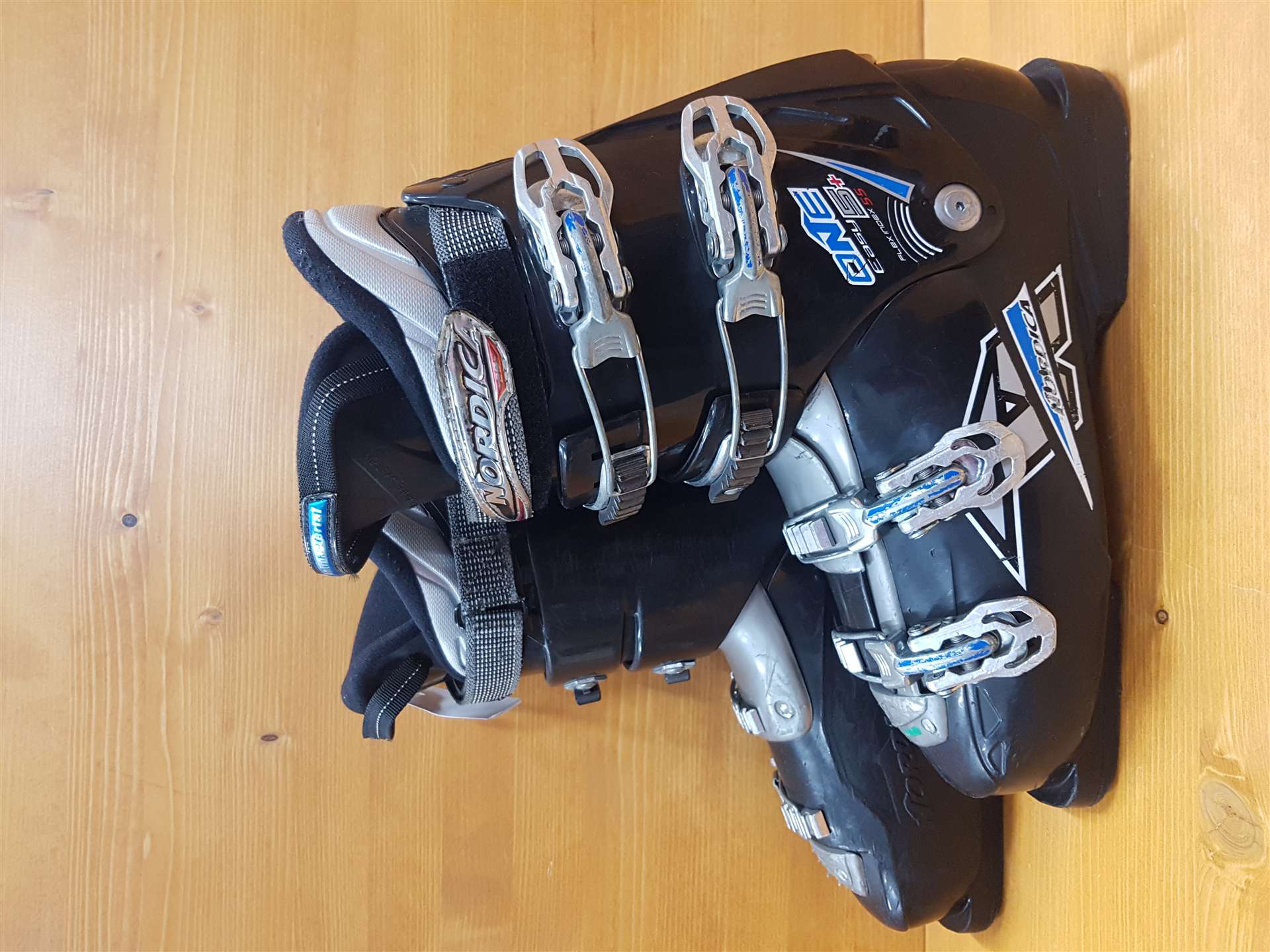 Chaussures de ski NORDICA One d'occasion