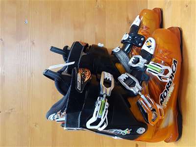 Clăpari schi second-hand NORDICA Fire Arrow F4 R