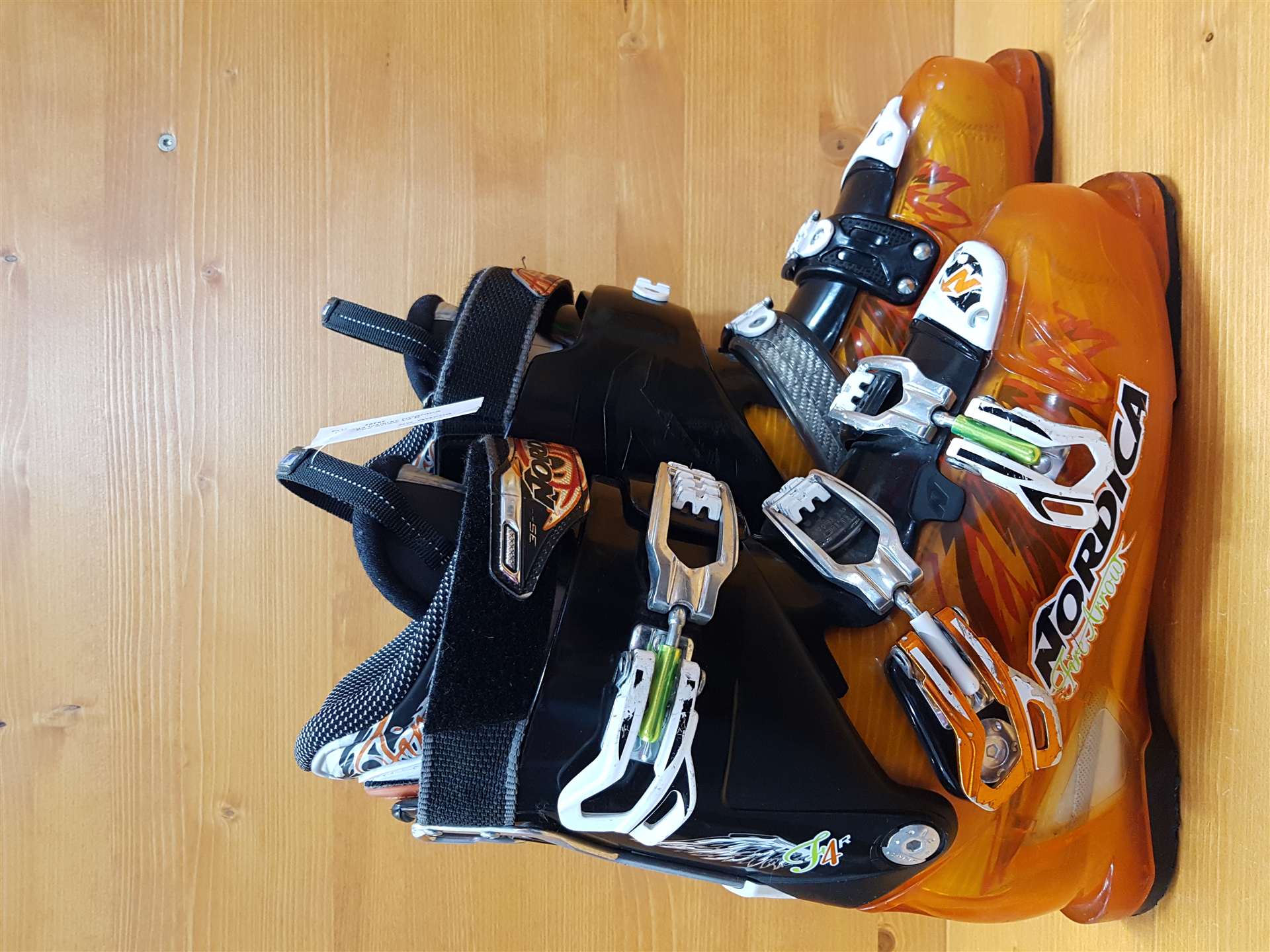 Chaussures de ski d'occasion NORDICA Fire Arrow F4 R