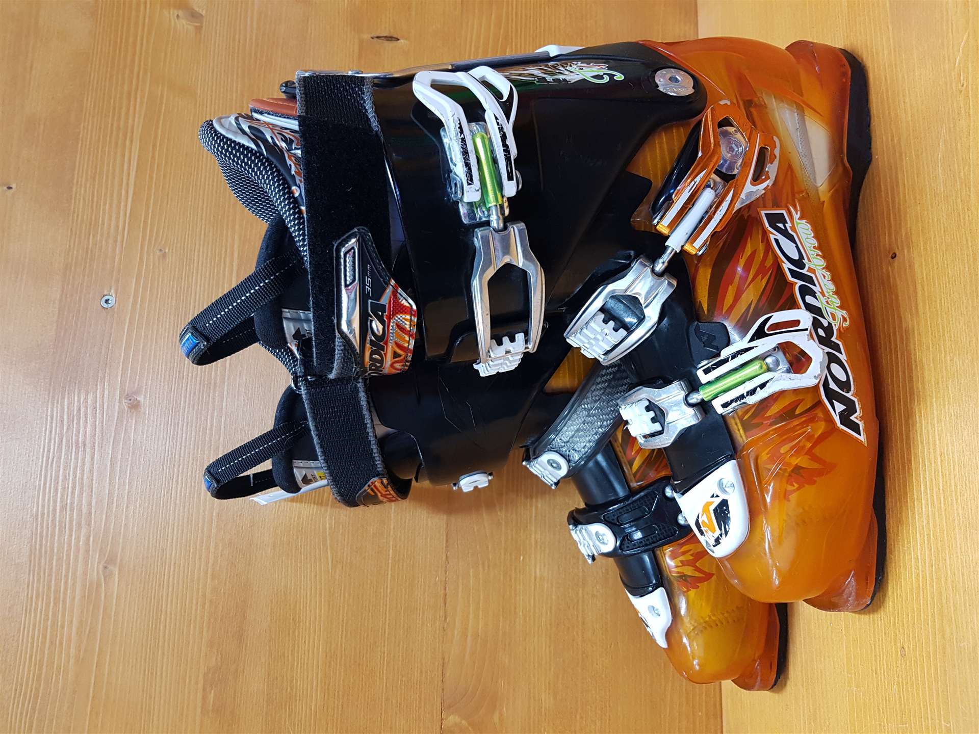 Chaussures de ski d'occasion NORDICA Fire Arrow F4 R