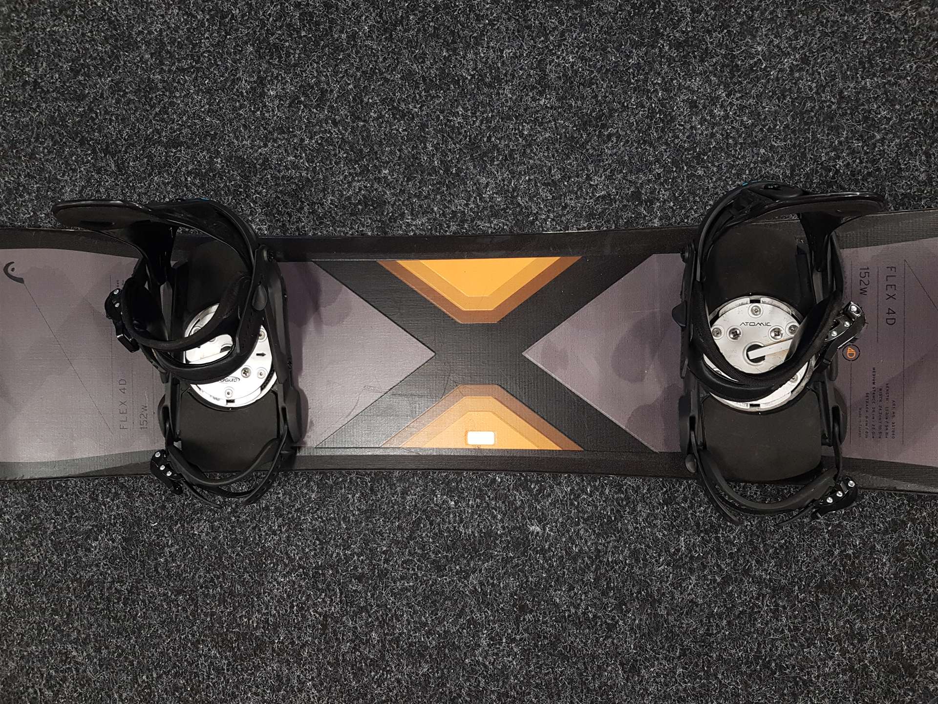 Použitý snowboard HEAD Flex 4D 152w + viazanie Salomon veľkosť S/M