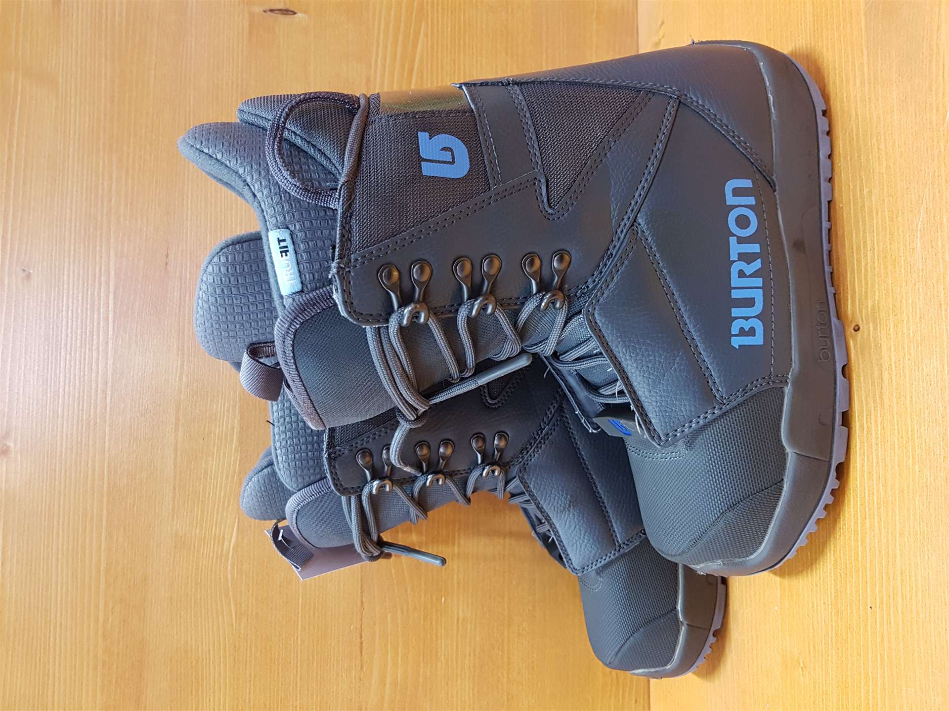 Bottes de snowboard d'occasion BURTON Progression W