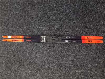 Używane narty biegowe Atomic Redster S5 + wiązania NNN Atomic