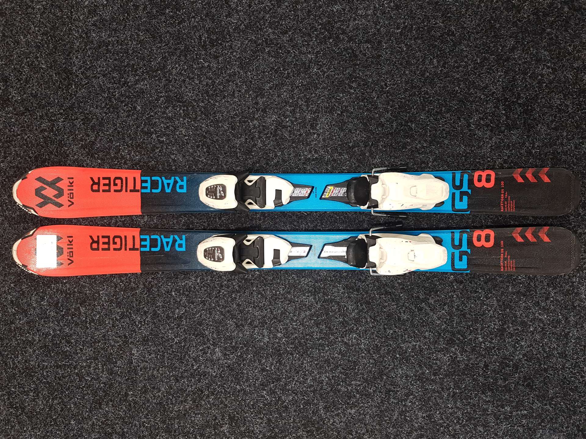 Sci da sci usati per bambini VOLKL Racetiger + attacchi Marker 7.0