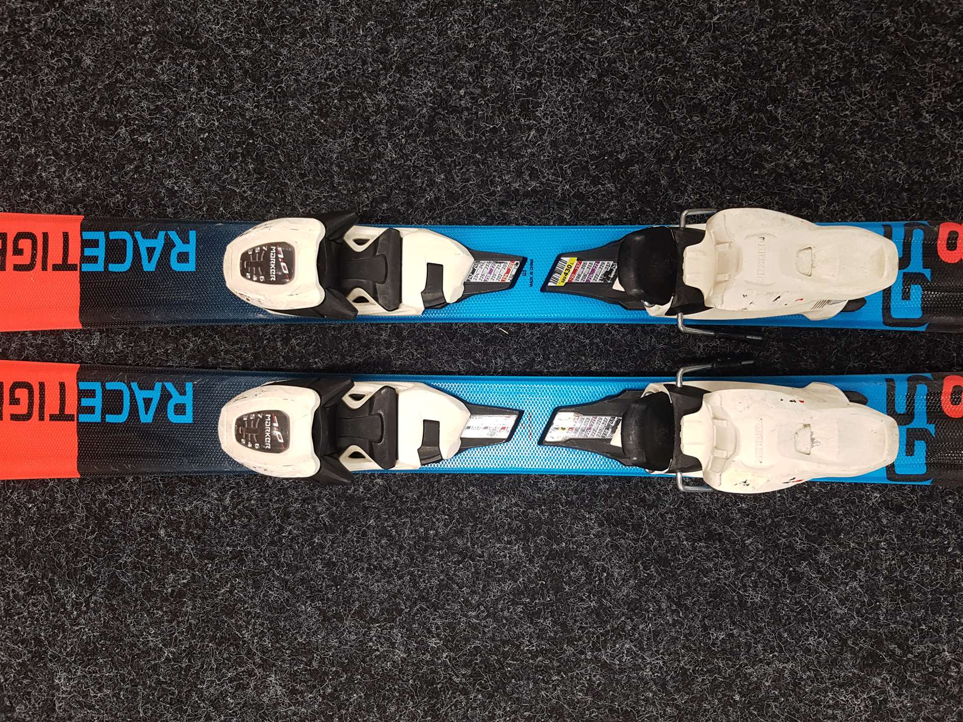 Sci da sci usati per bambini VOLKL Racetiger + attacchi Marker 7.0