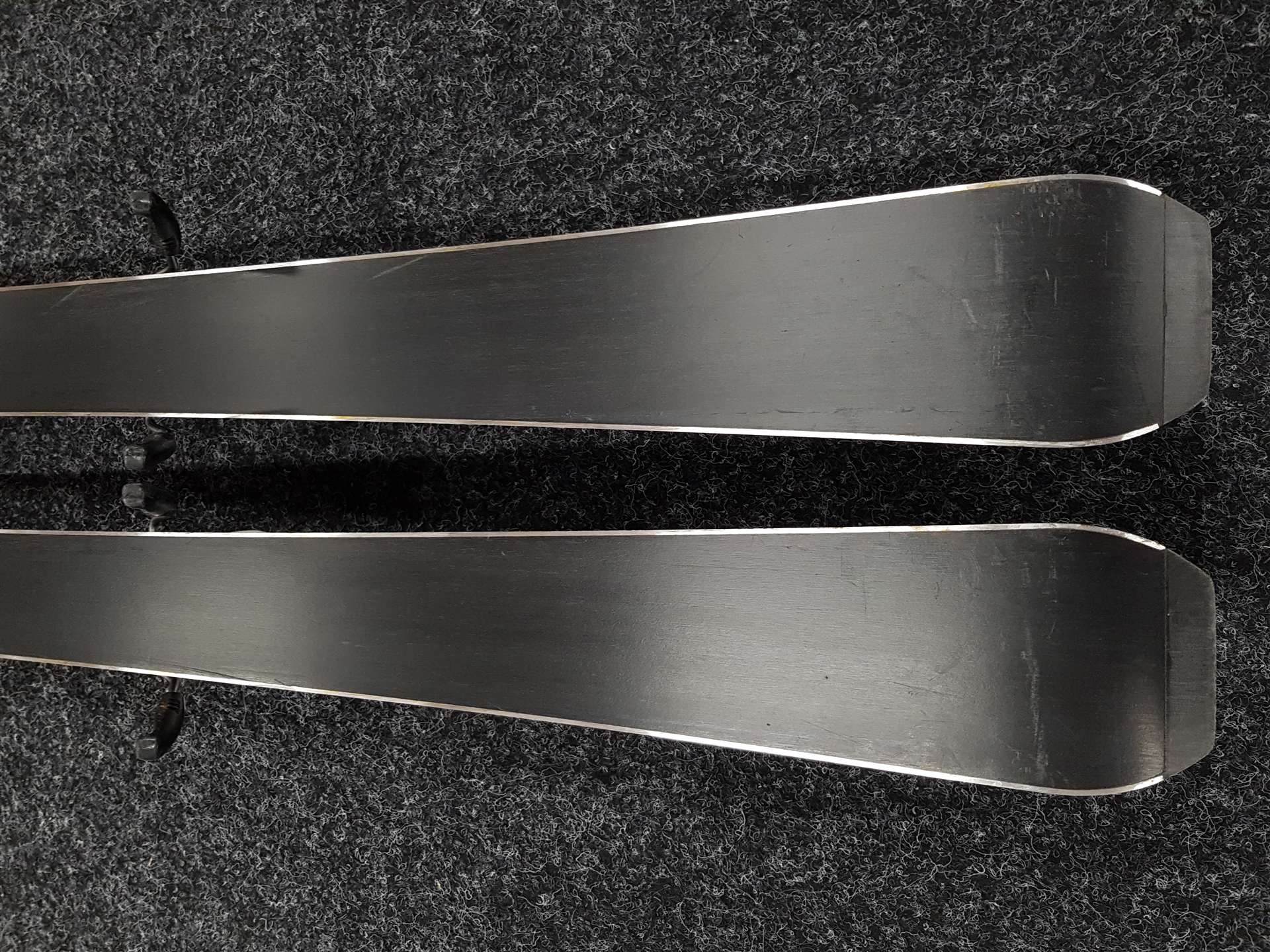 Sci ARTIS Talent usati + attacchi Tyrolia SLR 7.5