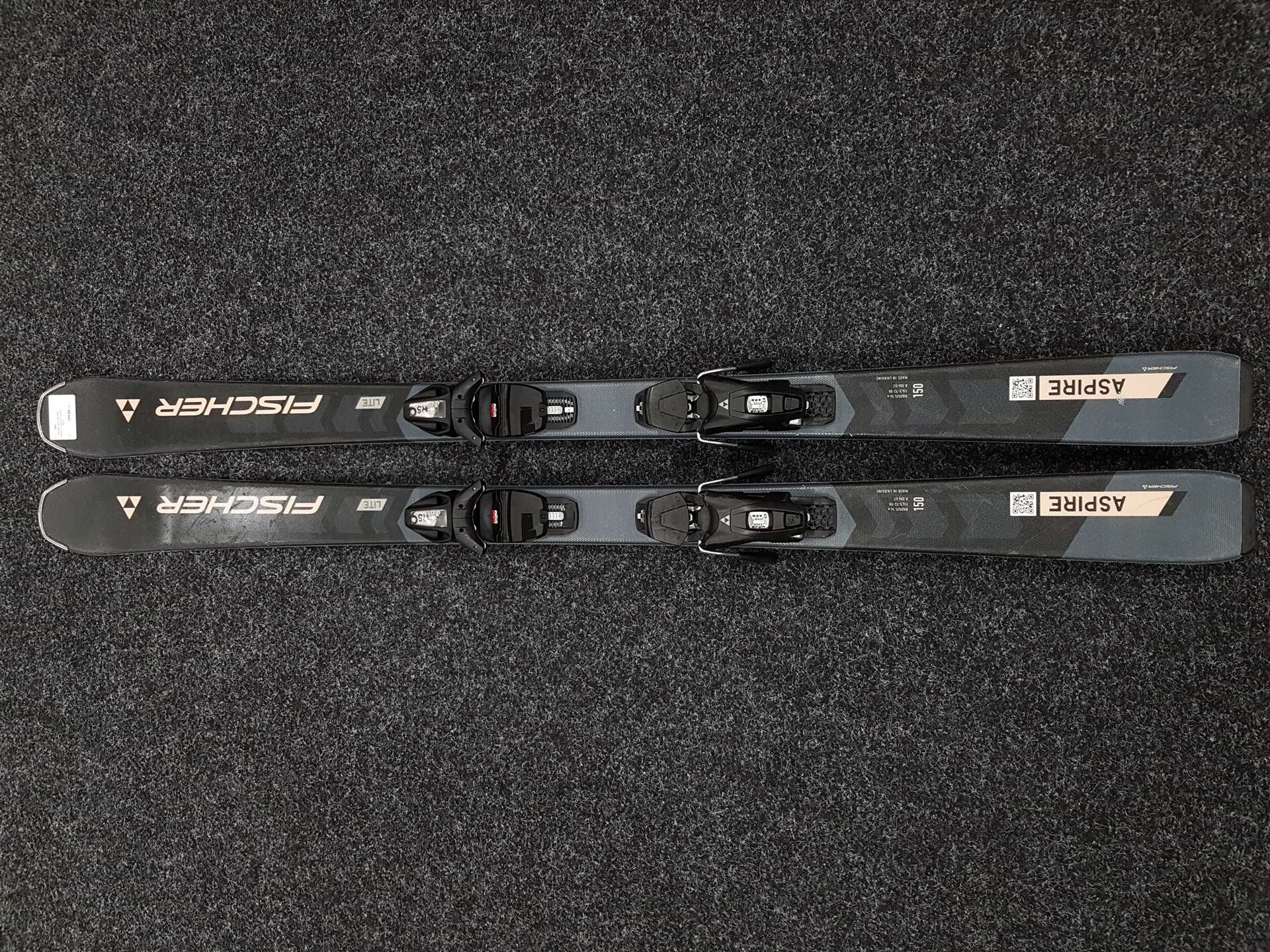 Skis FISCHER Aspire d'occasion + fixations Fischer RS 9