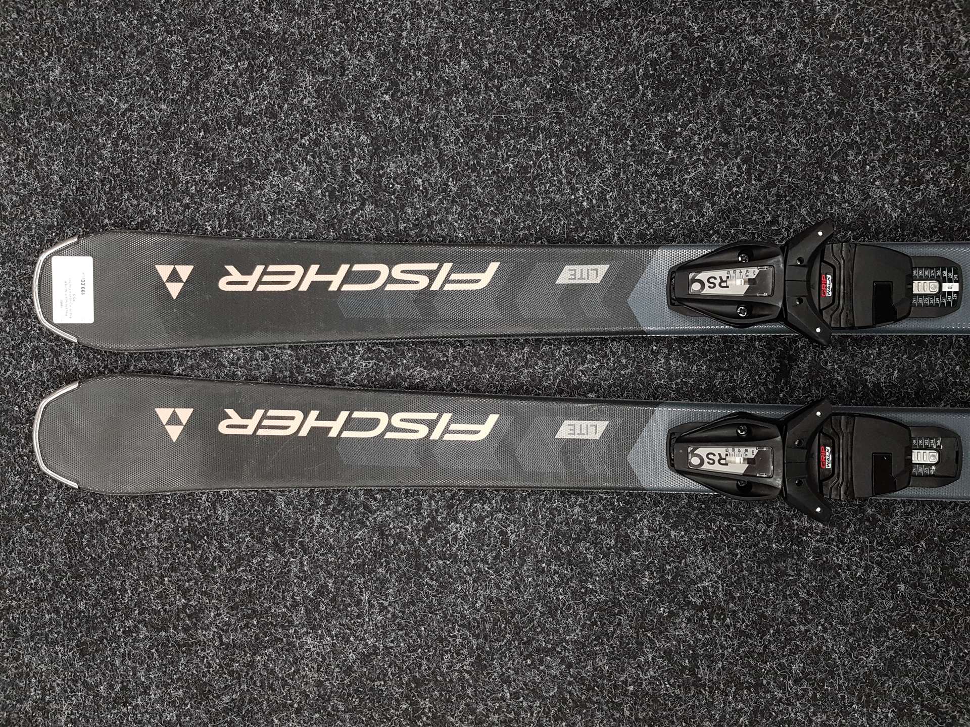 Skis FISCHER Aspire d'occasion + fixations Fischer RS 9