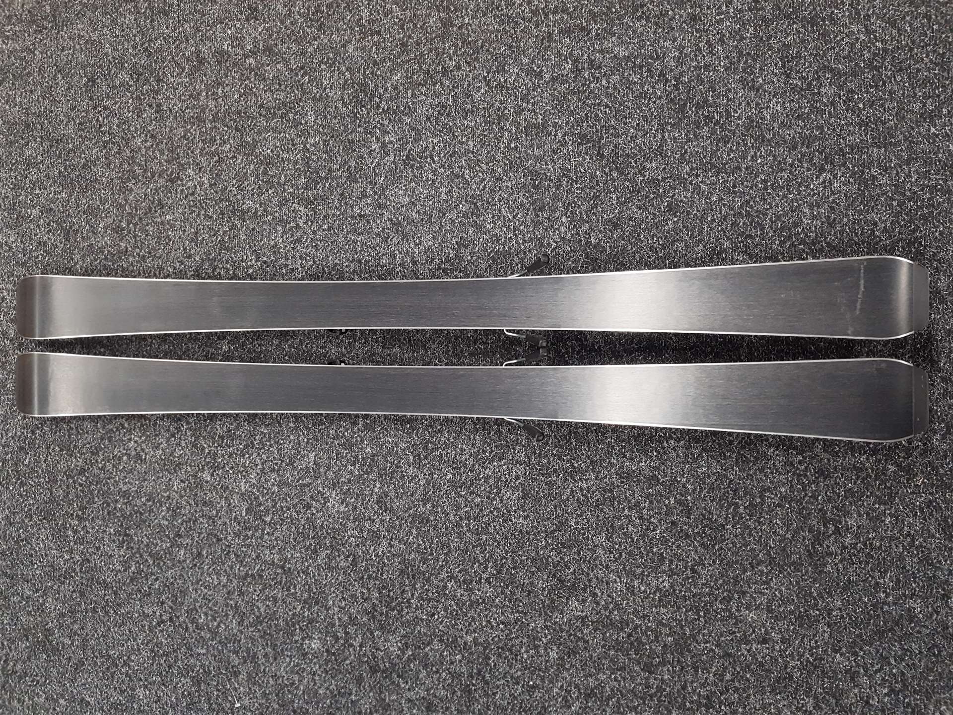 Gebrauchte Sporten Valkyrie Ski
