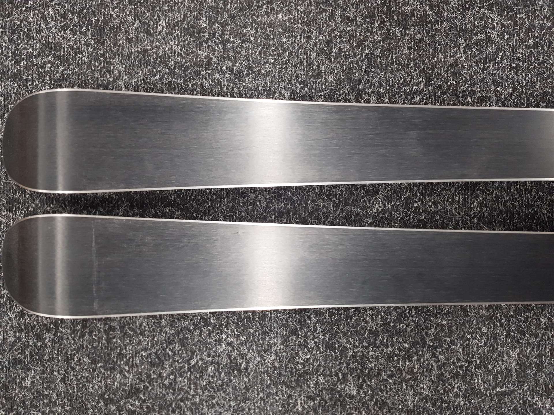 Gebrauchte Sporten Valkyrie Ski