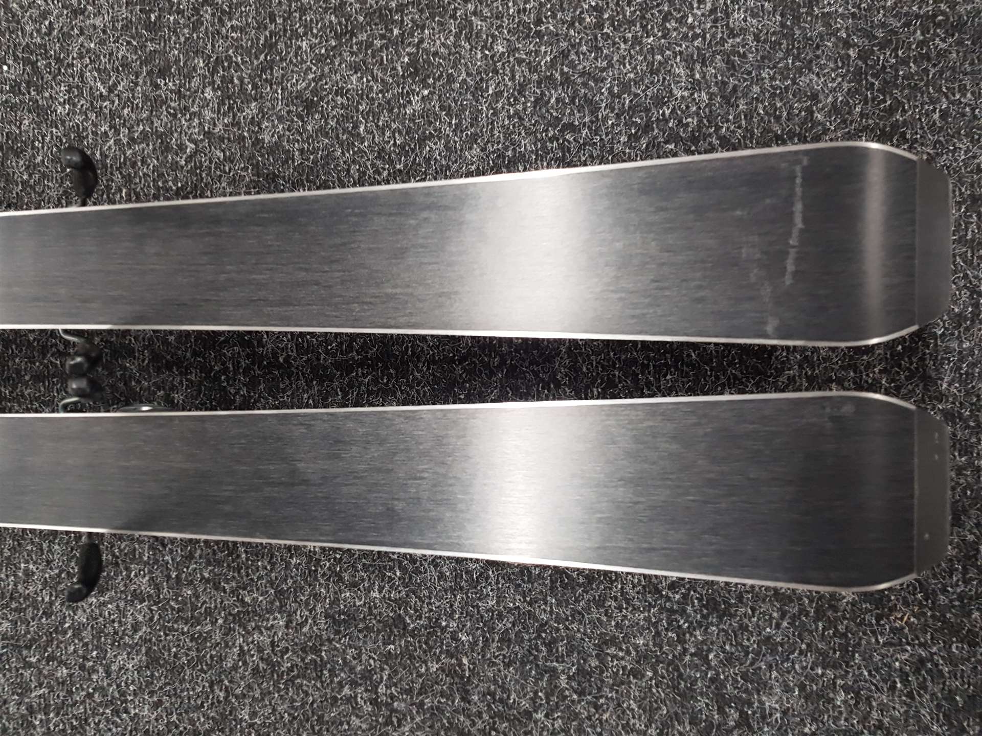 Gebrauchte Sporten Valkyrie Ski