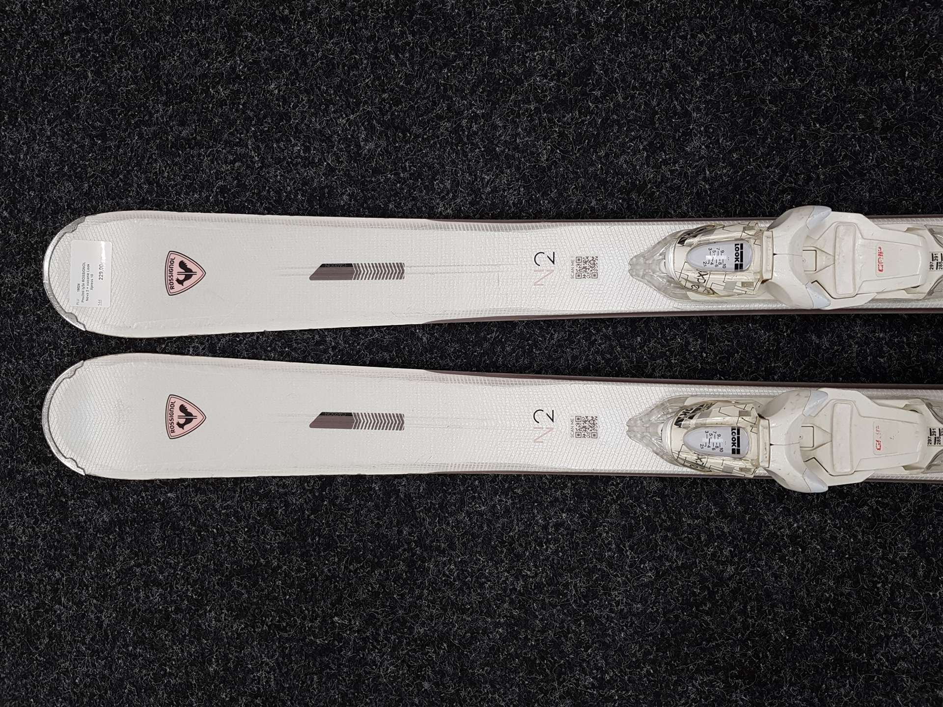 Použité lyže ROSSIGNOL Nova 2 + viazanie Look Xpress 10