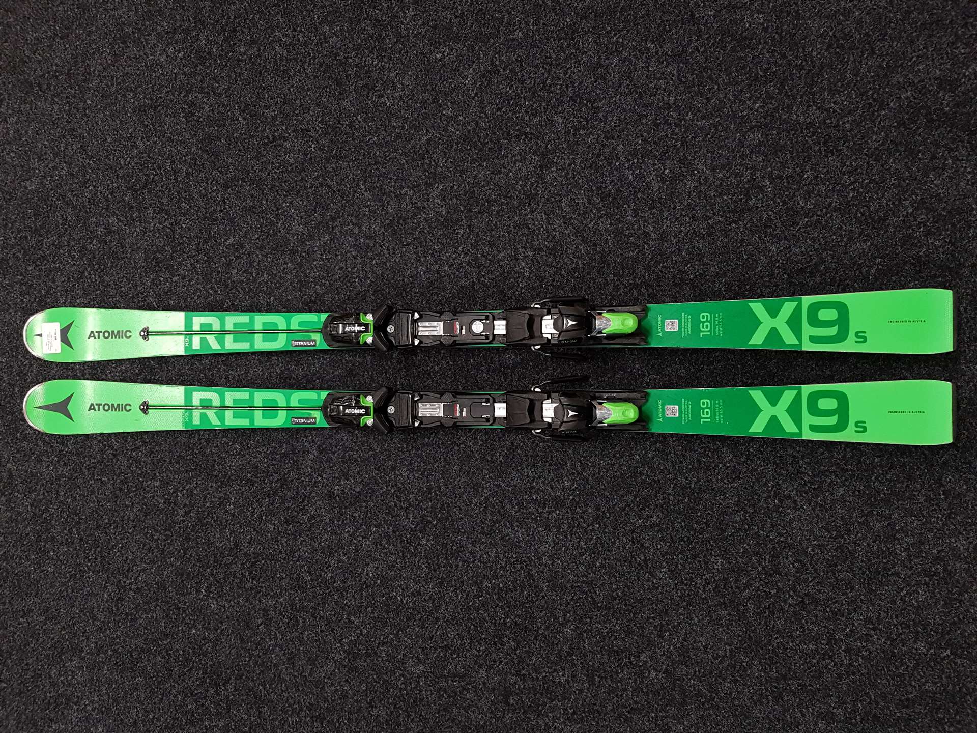 Použité lyže ATOMIC Redster X9s Ti + viazanie Atomic X 12 GW