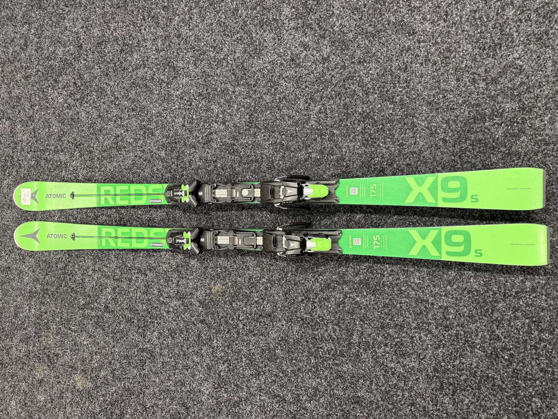 Gebrauchte ATOMIC Redster X9s Ti Ski + Atomic X 12 GW Bindungen