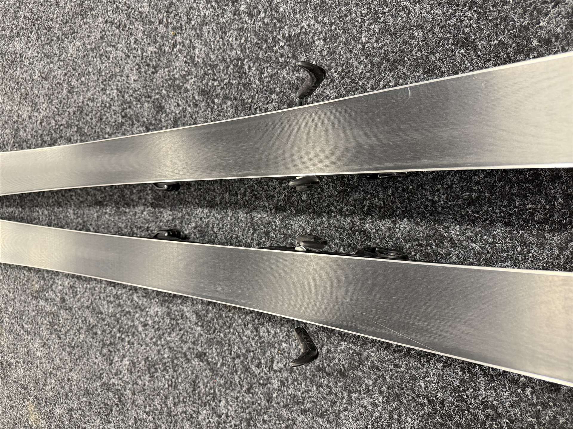 Gebrauchte ATOMIC Redster X9s Ti Ski + Atomic X 12 GW Bindungen