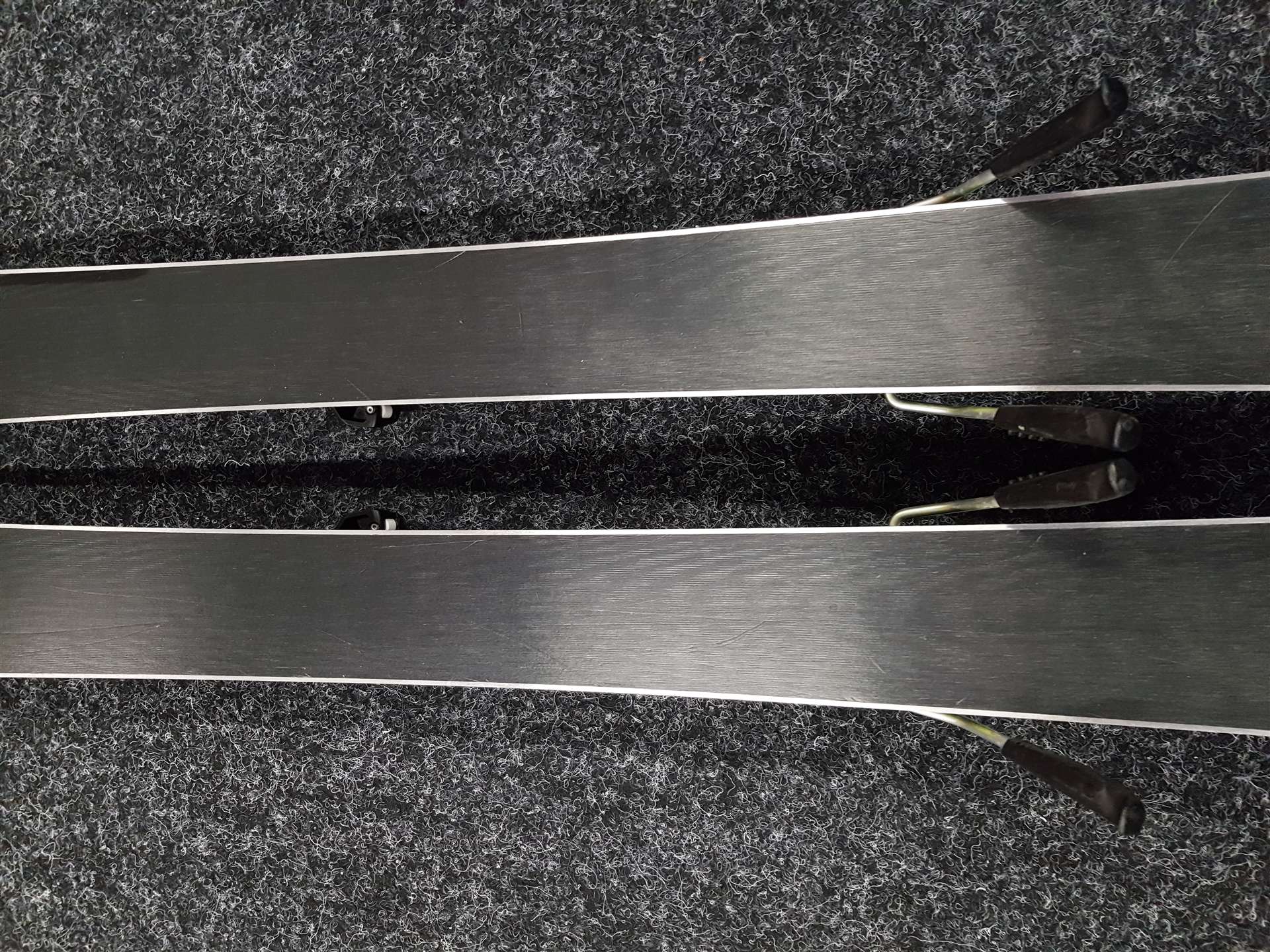 Gebrauchte HEAD Super Shape Kinderski + Head SLR 7.5 AC Bindungen