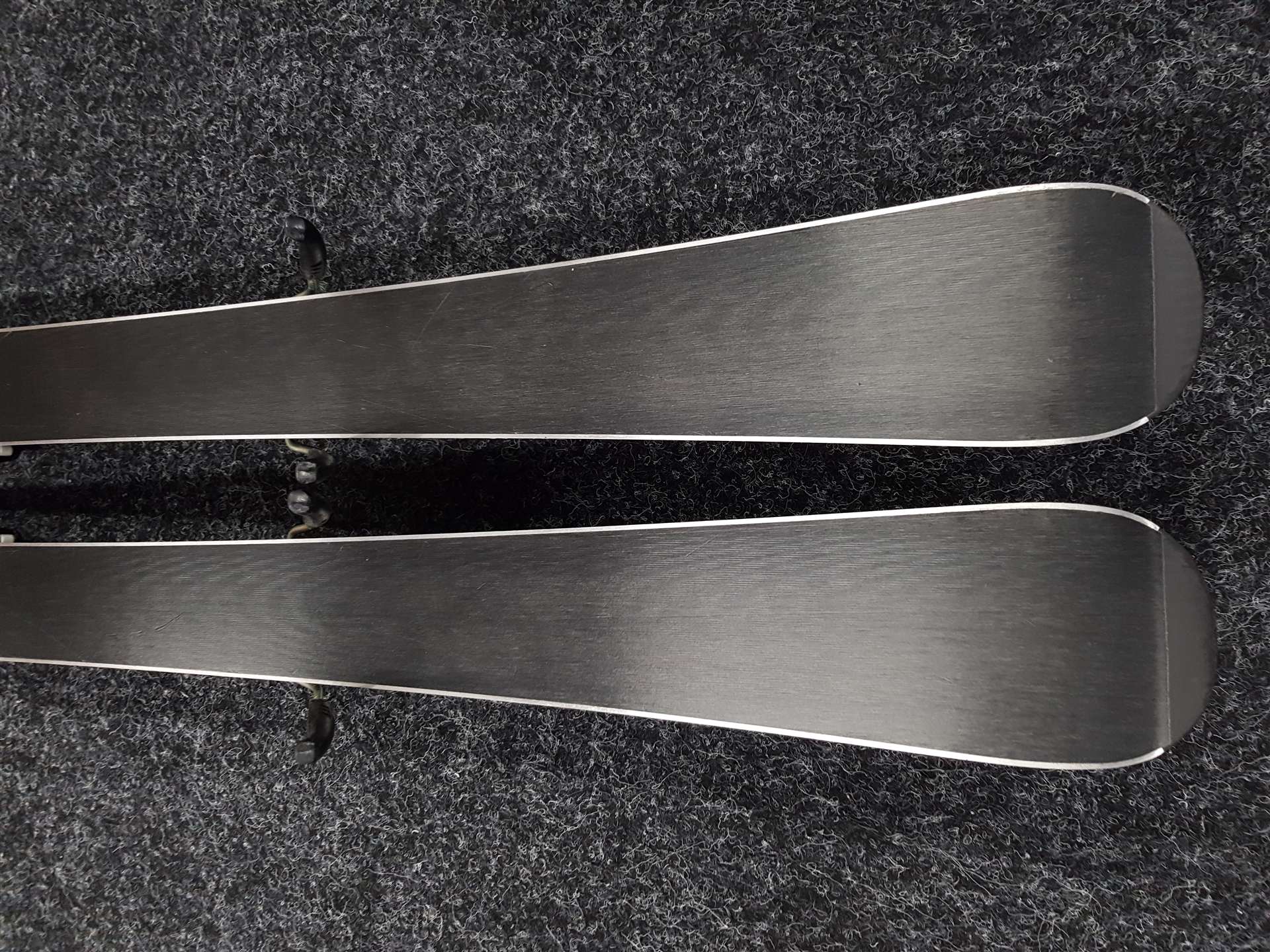 Gebrauchte HEAD Super Shape Kinderski + Head SLR 7.5 AC Bindungen