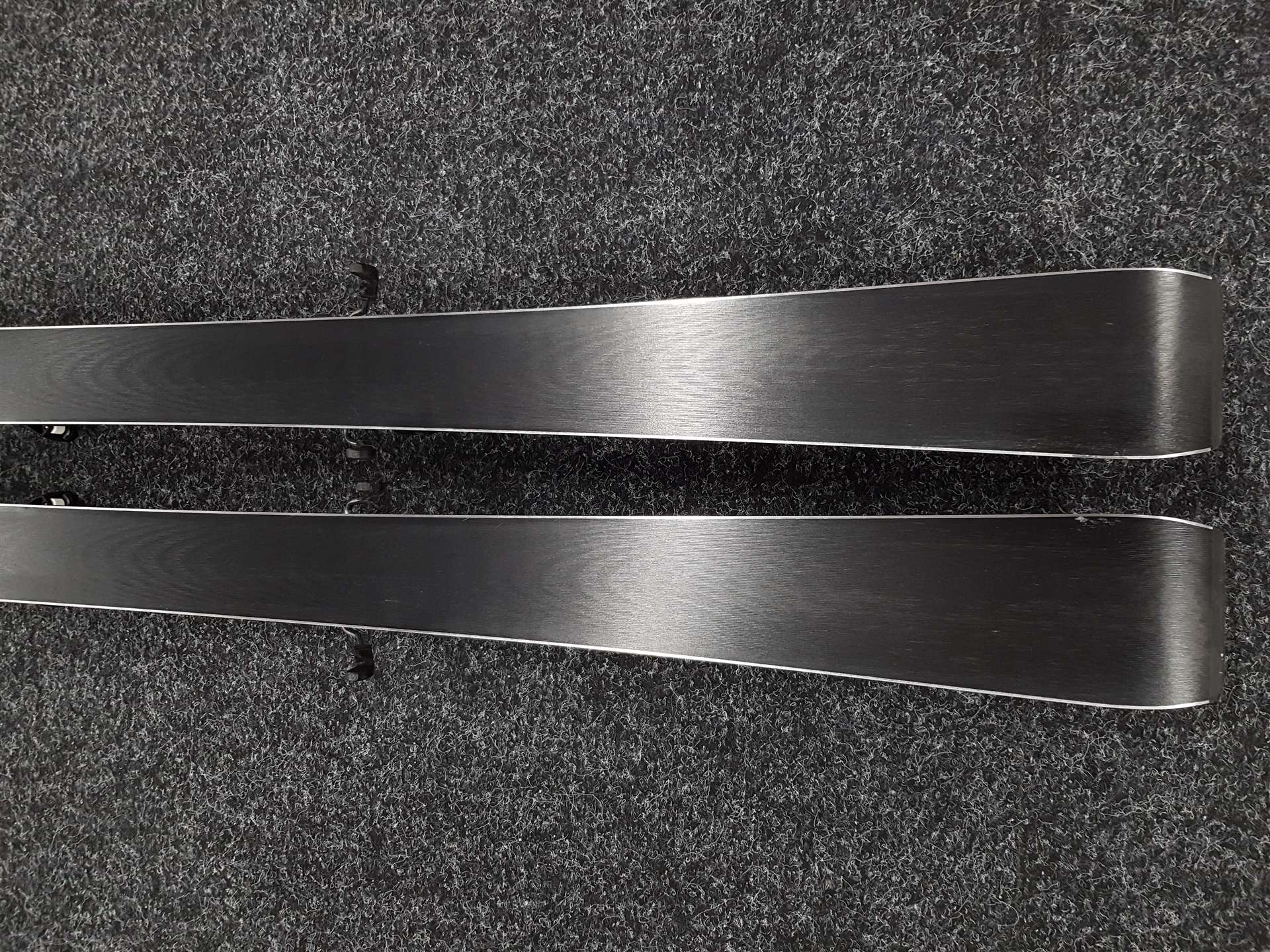 Skis ATOMIC Cloud C12 d'occasion + fixations Atomic 10