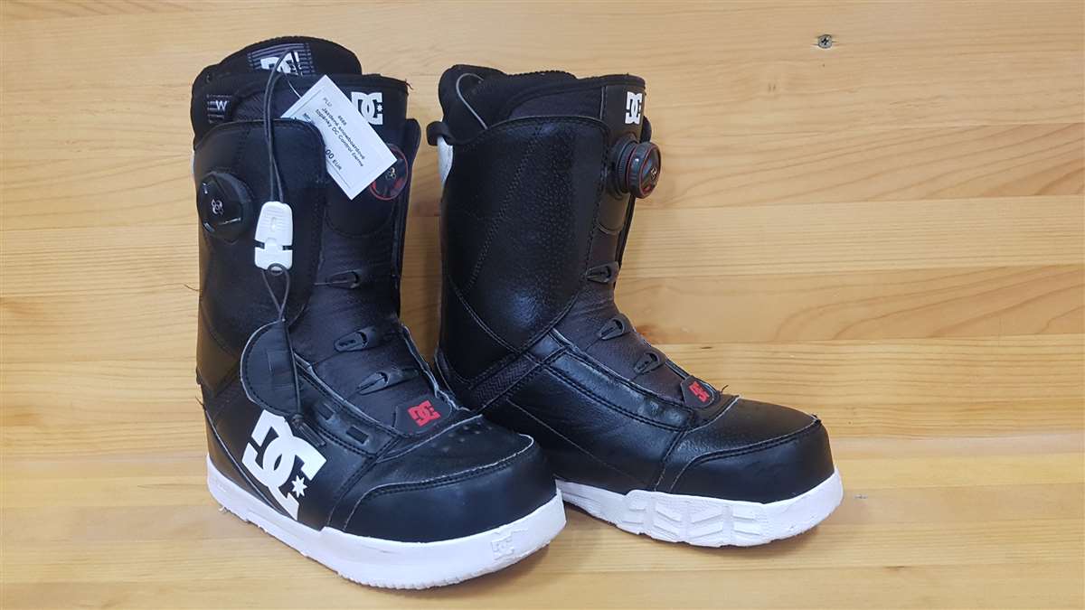 Ježdené snowboardové boty DC Control čierne