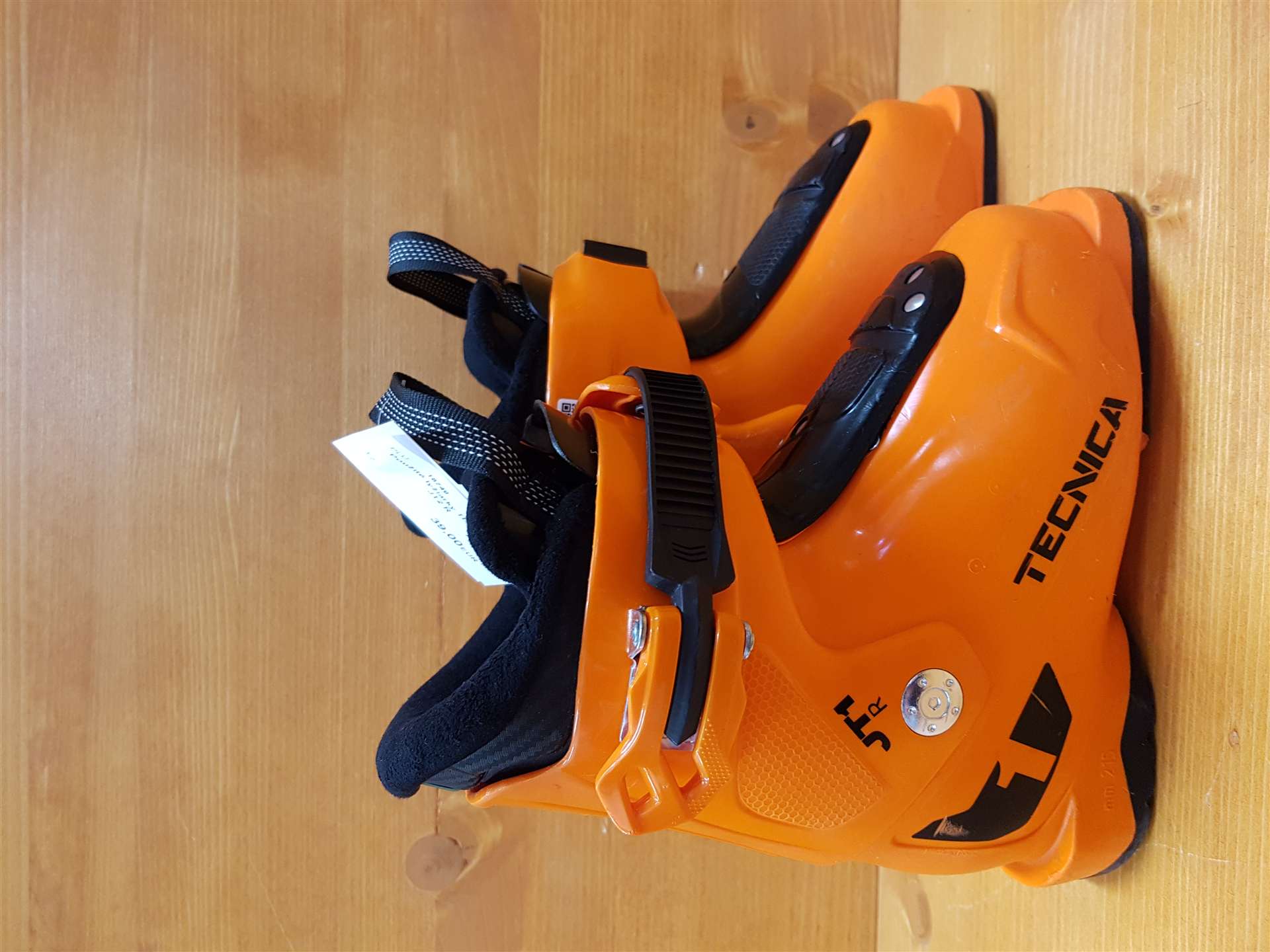 Použité lyžiarky TECNICA JT2 R