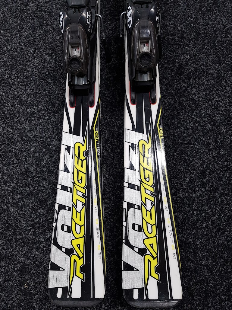 Narty napędzane Volkl Racetiger 06 Slalom Carver