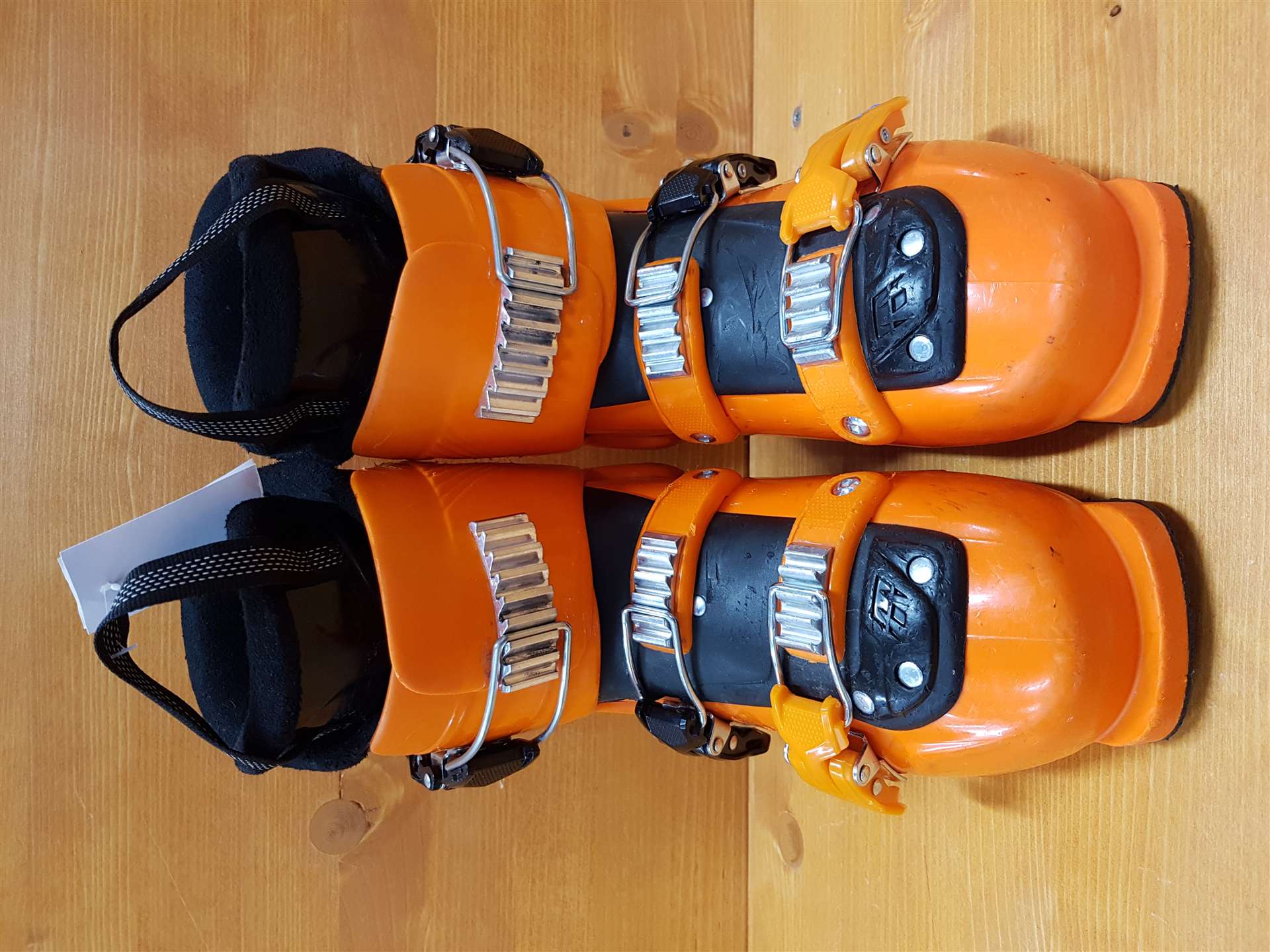 Použité lyžiarky TECNICA JTR3
