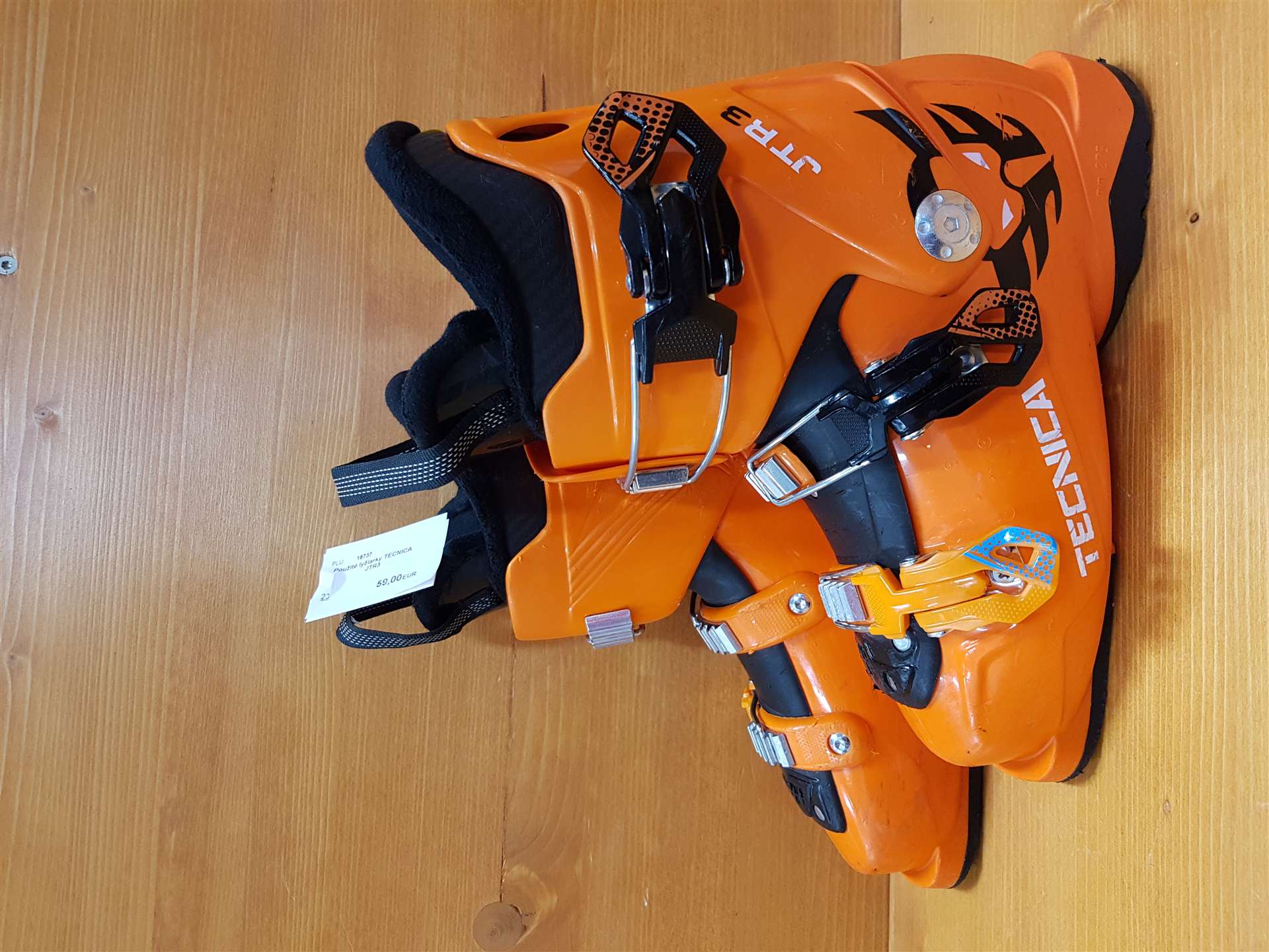 Použité lyžiarky TECNICA JTR3