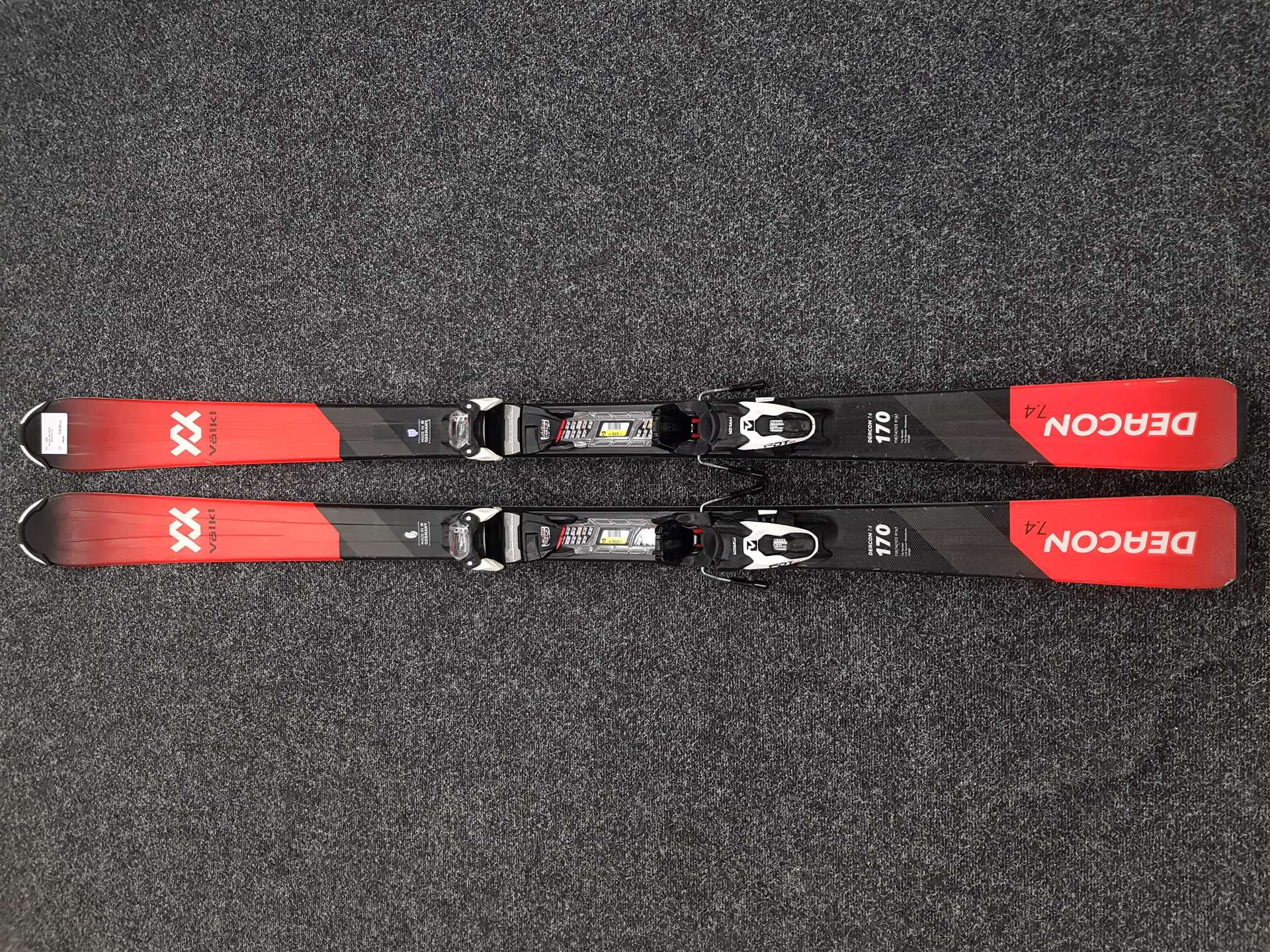 Použité lyže VOLKL DEACON 7.4