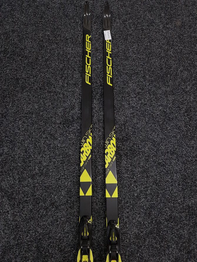 Bazárové běžecké lyže Fischer Twin Skin Carbon