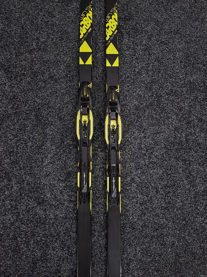 Bazárové běžecké lyže Fischer Twin Skin Carbon