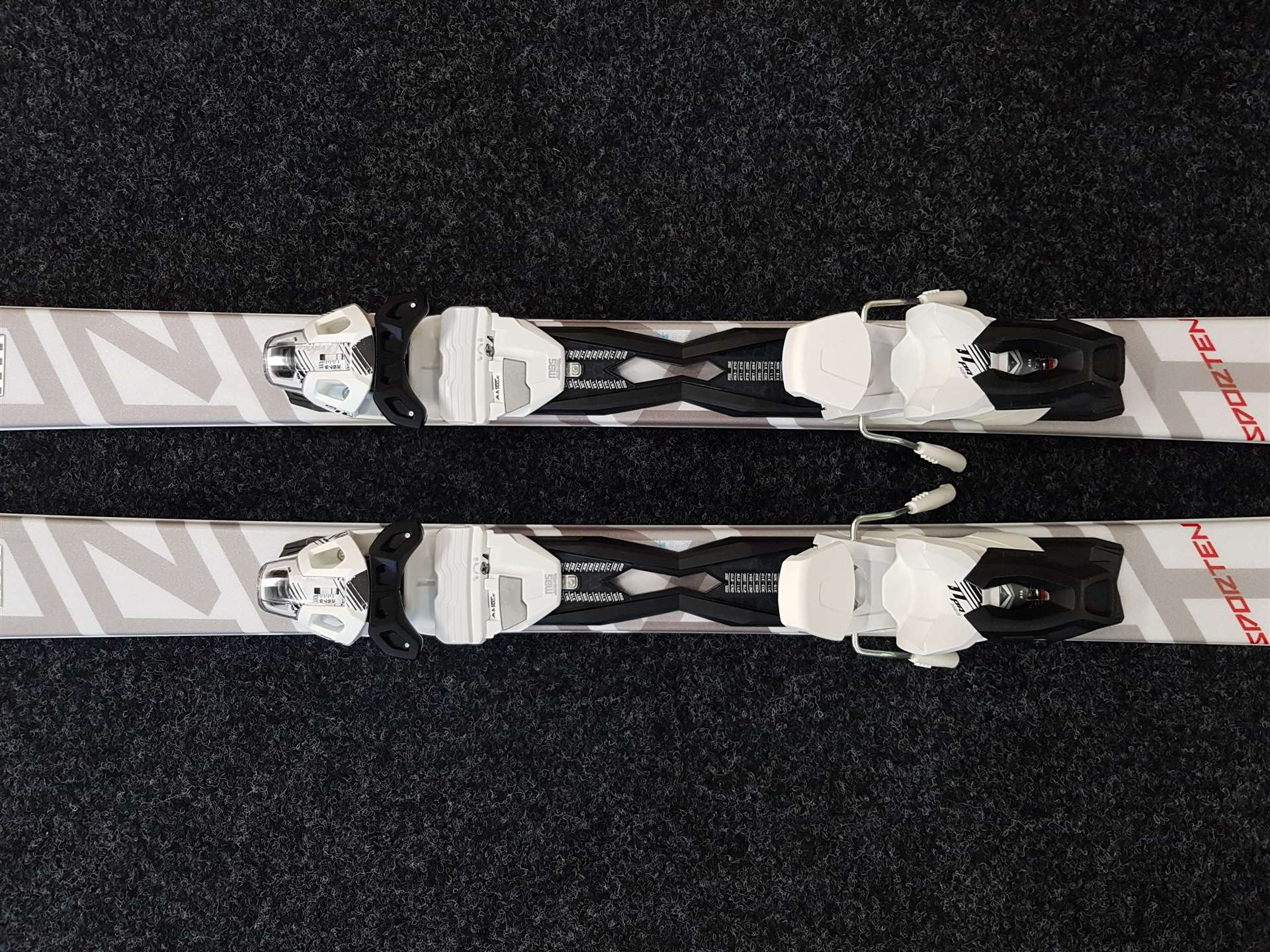 Zánovní lyže SPORTEN Apollo + vázání Tyrolia 11.0