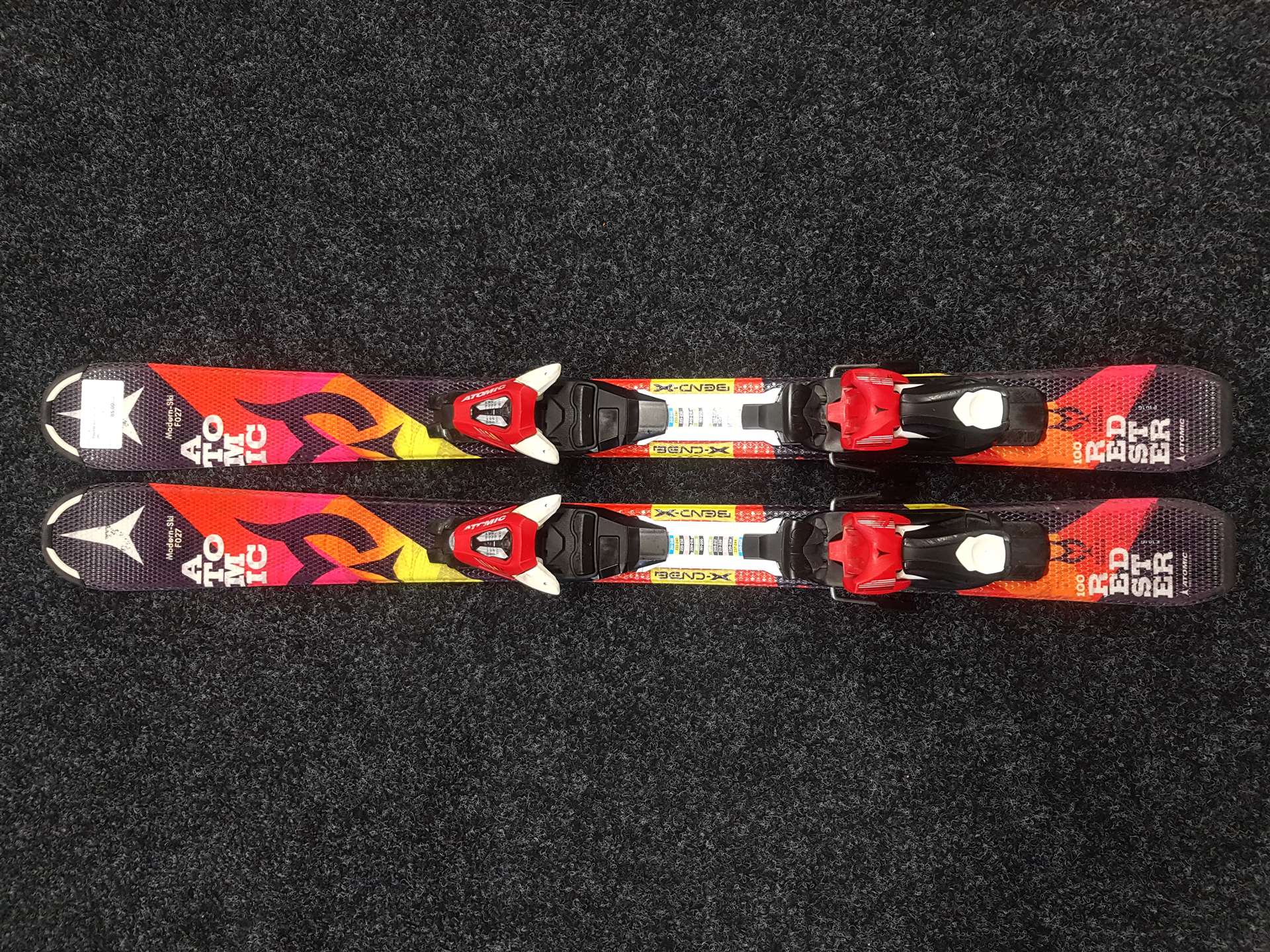 Rabljene dječje skije ATOMIC Redster + vezovi Atomic XTE 45