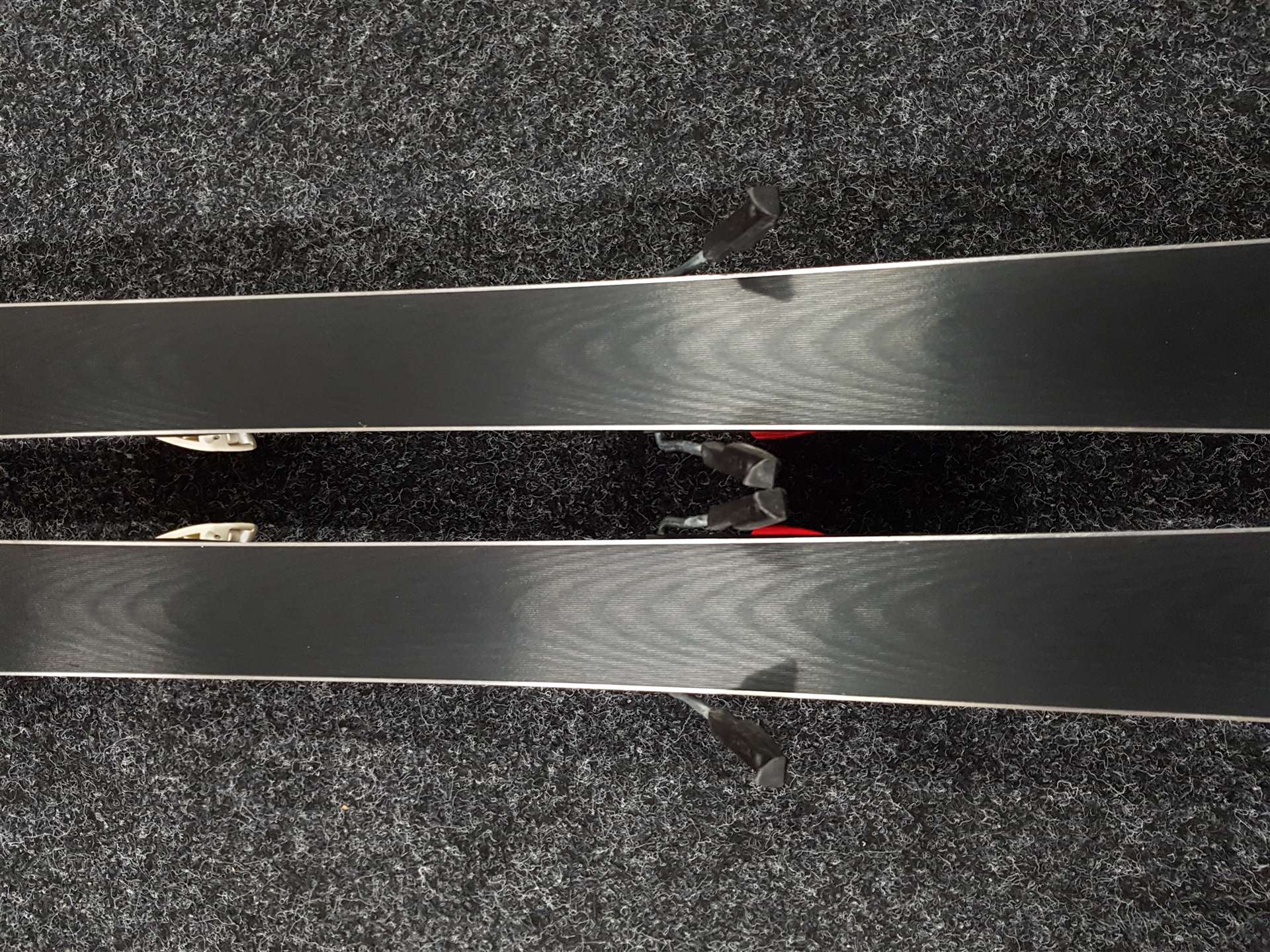 Sci usati ATOMIC Redster + attacchi Atomic XTE 7