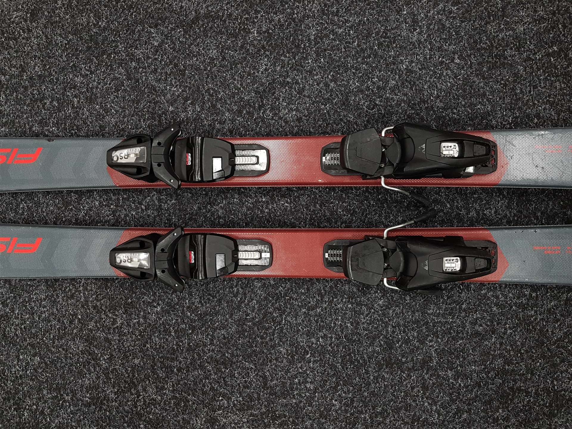 Gebrauchte FISCHER Fire Ski + Fischer RS9 Bindungen