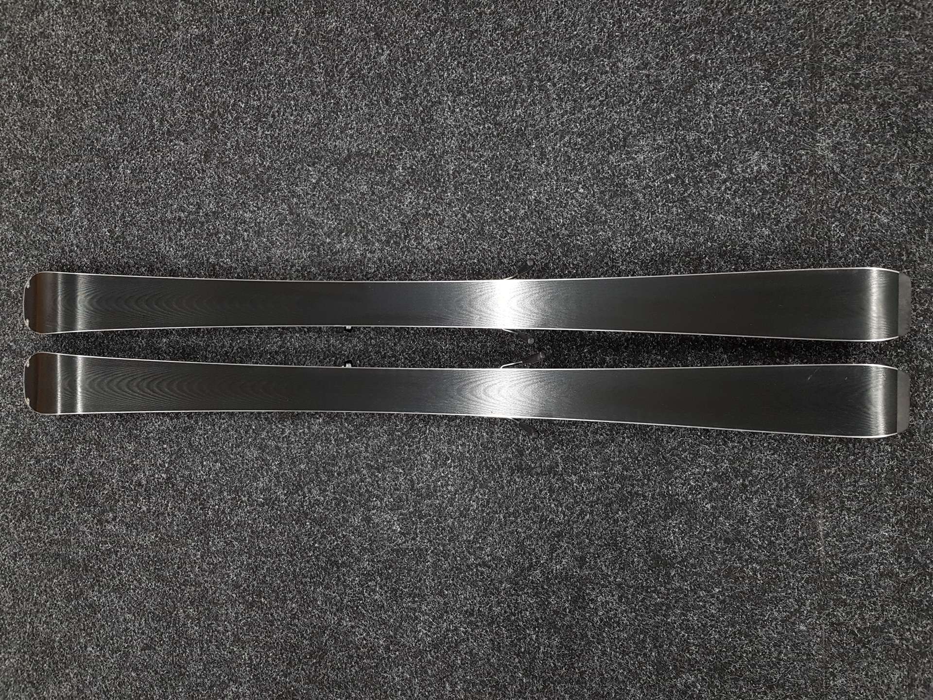 Gebrauchte FISCHER Fire Ski + Fischer RS9 Bindungen