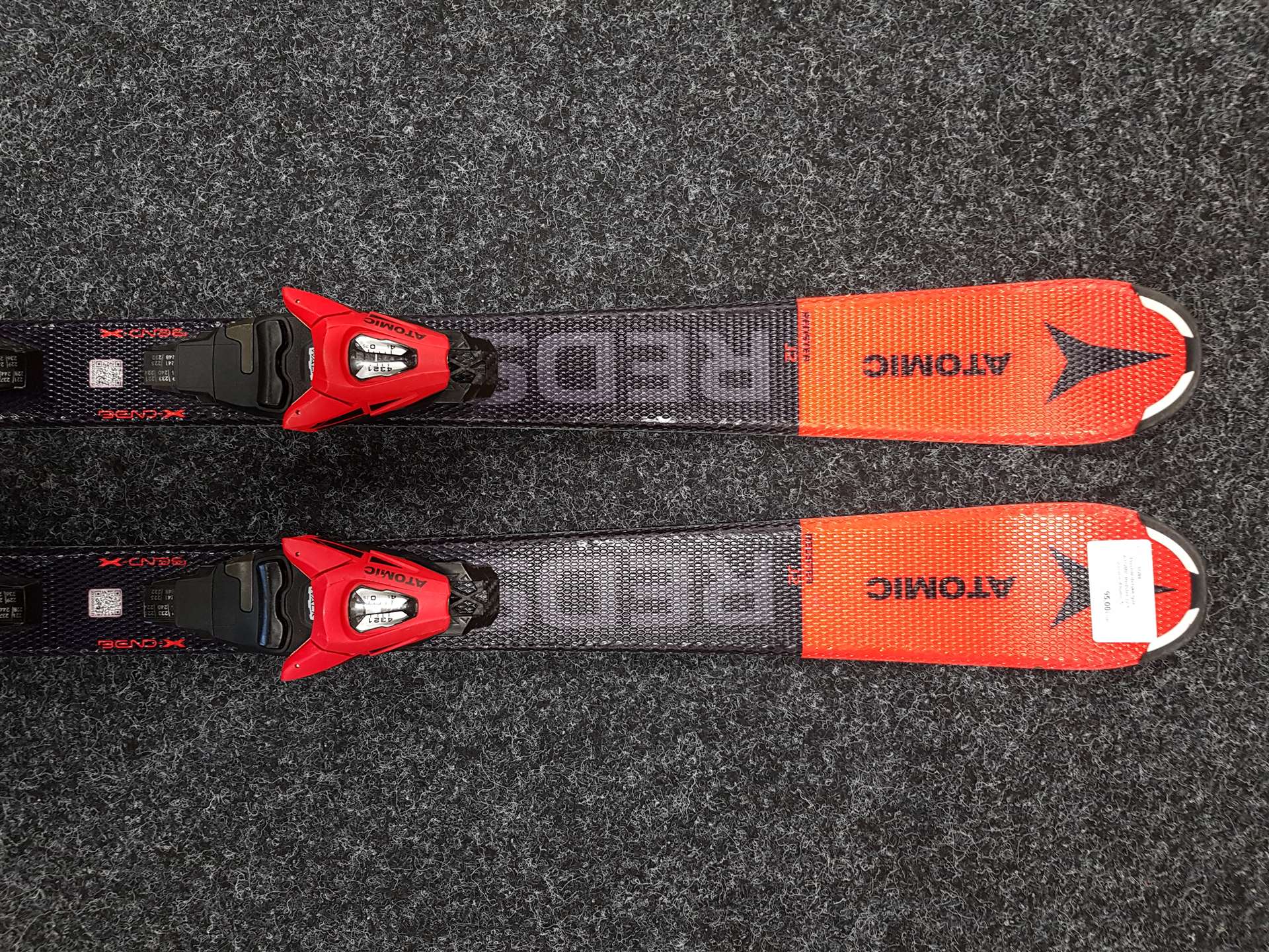 Sci usati per bambini ATOMIC Redster J2 + attacchi Atomic 5