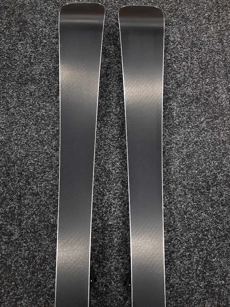 Schiuri folosite Head e. SR Rebels
