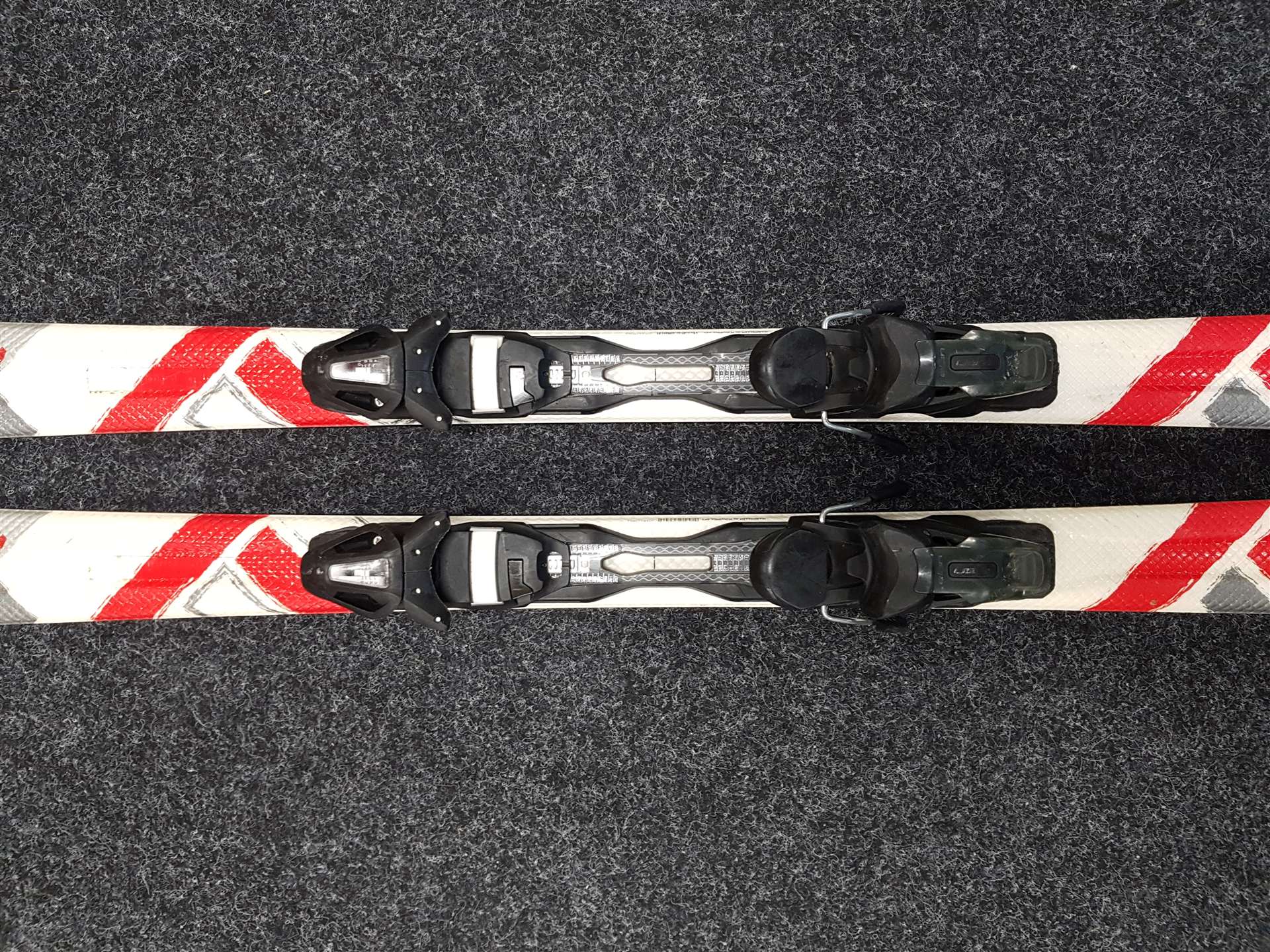 Skis ELAN Exar Vidia d'occasion + fixations Elan EL 10