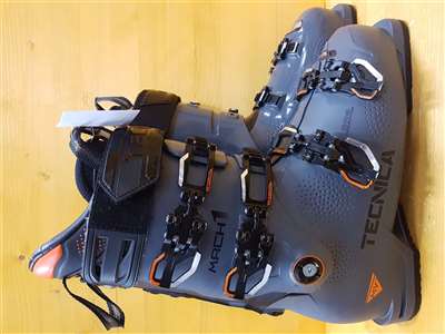 Gebrauchte Tecnica MACH1 MV 110 Skischuhe