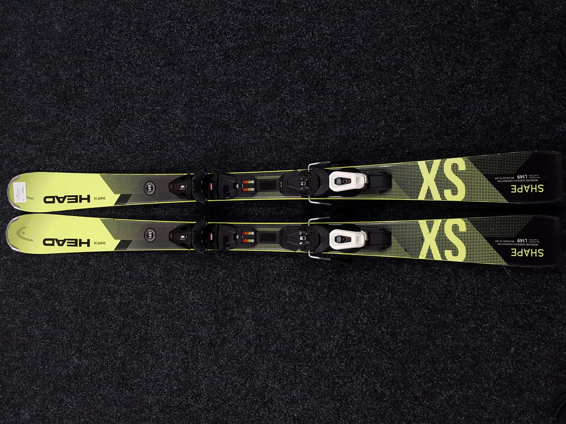 Použité lyže HEAD Shape SX + vázání Head 11