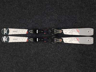 Schiuri ROSSIGNOL React 2 Carbon folosite + legături Look Xpress 10